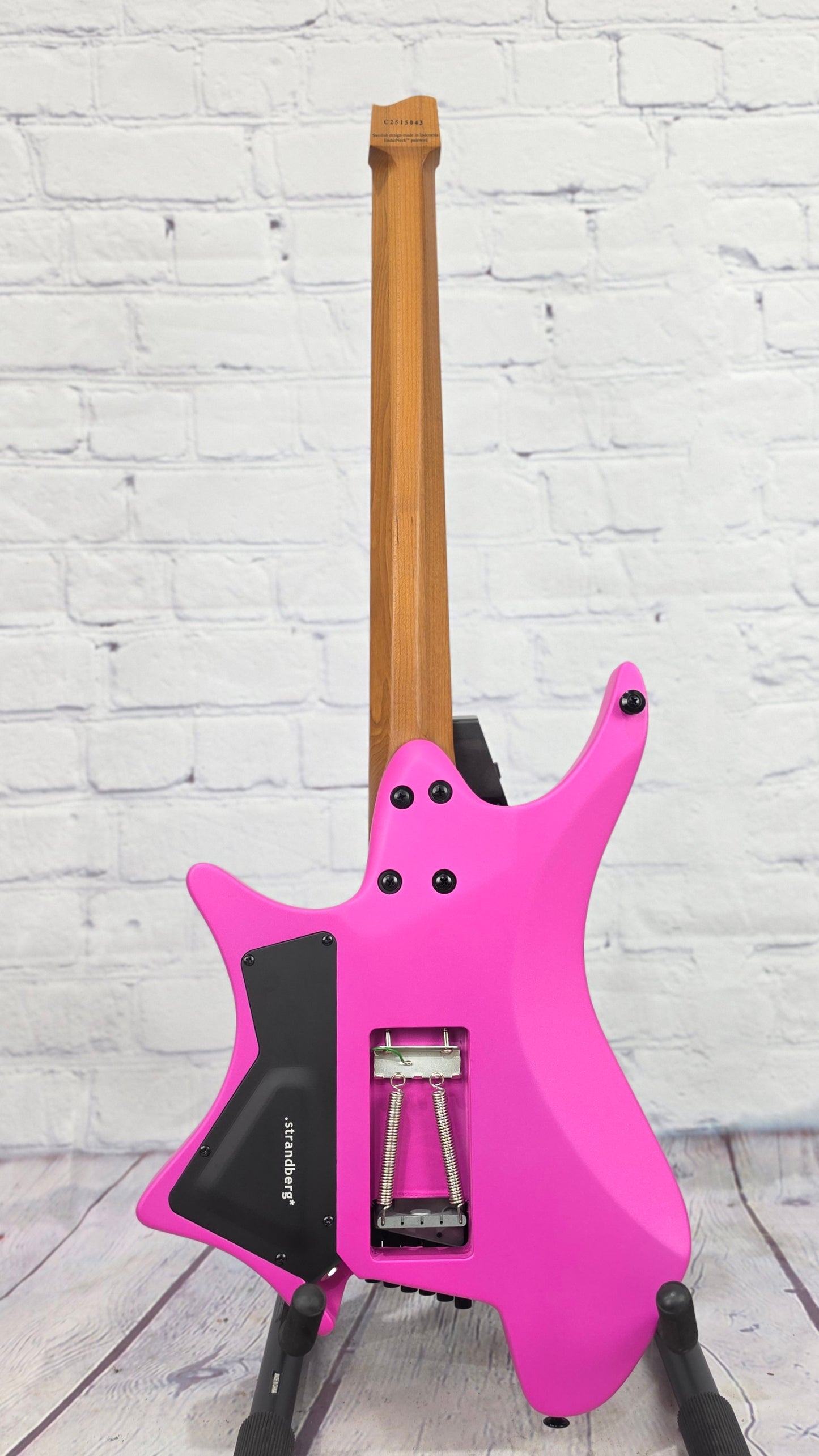 Strandberg Boden Standard N2.6T Tremolo 6 String Electric Guitar Electric Fuchsia Metallic