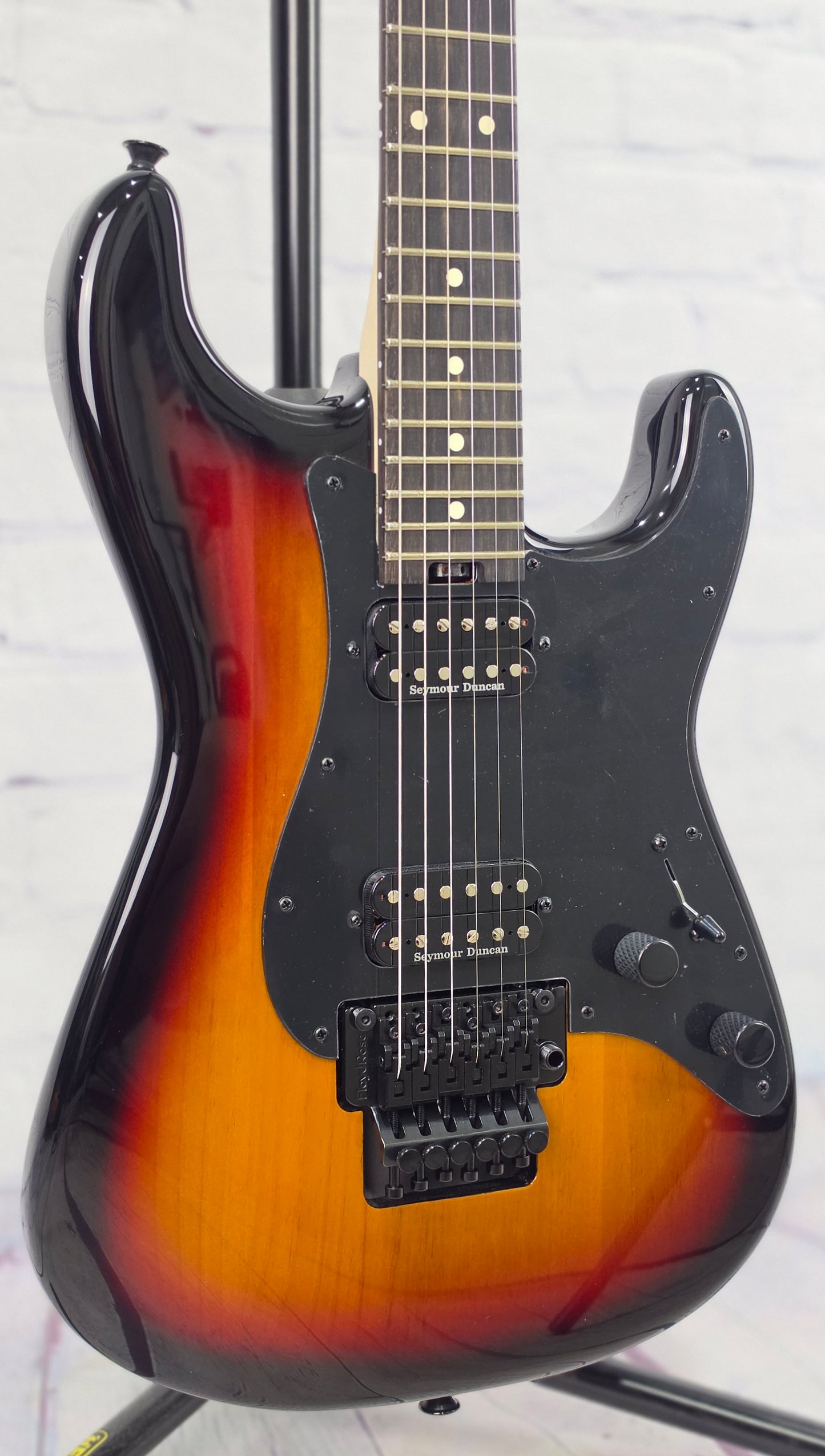 Charvel Pro-Mod So-Cal Style 1 HH FR 6 String Electric Guitar Three-Tone Sunburst