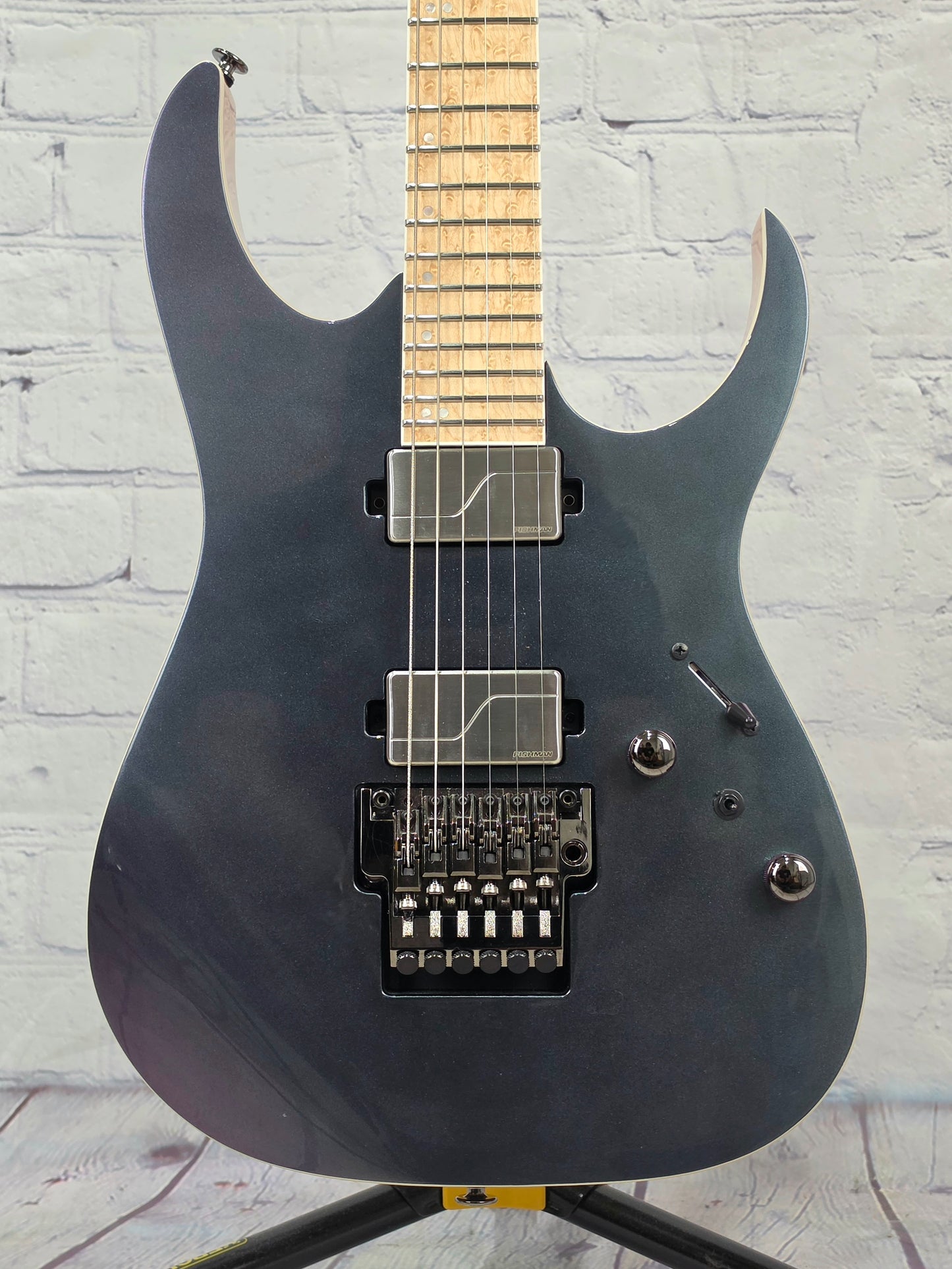 USED Ibanez Prestige RG5120M PRT 6 String Electric Guitar Polar Lights