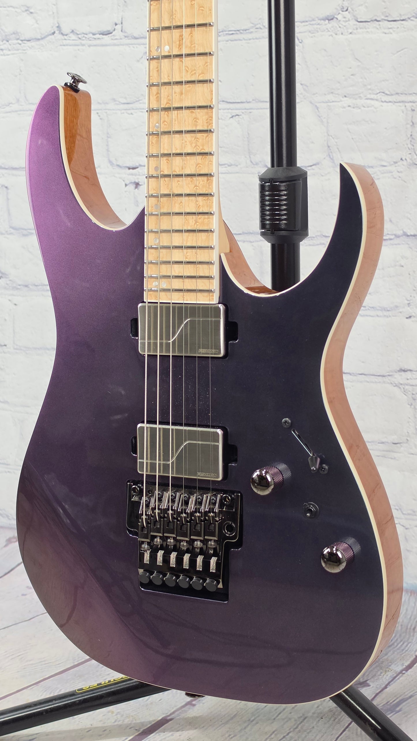 USED Ibanez Prestige RG5120M PRT 6 String Electric Guitar Polar Lights