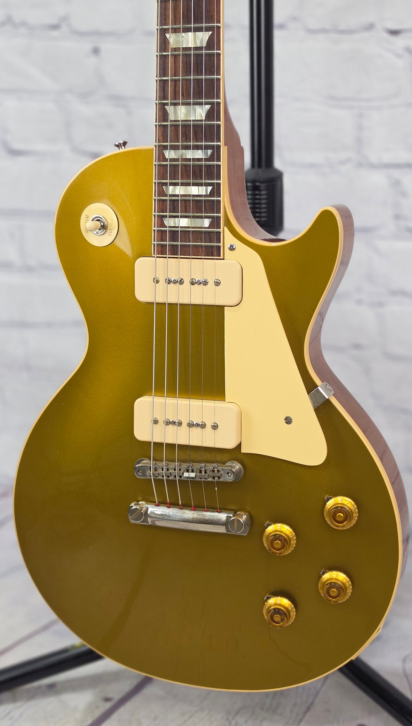 USED Gibson Custom Shop Les Paul R6 1956 Reissue 6 String Electric Guitar Gold Top