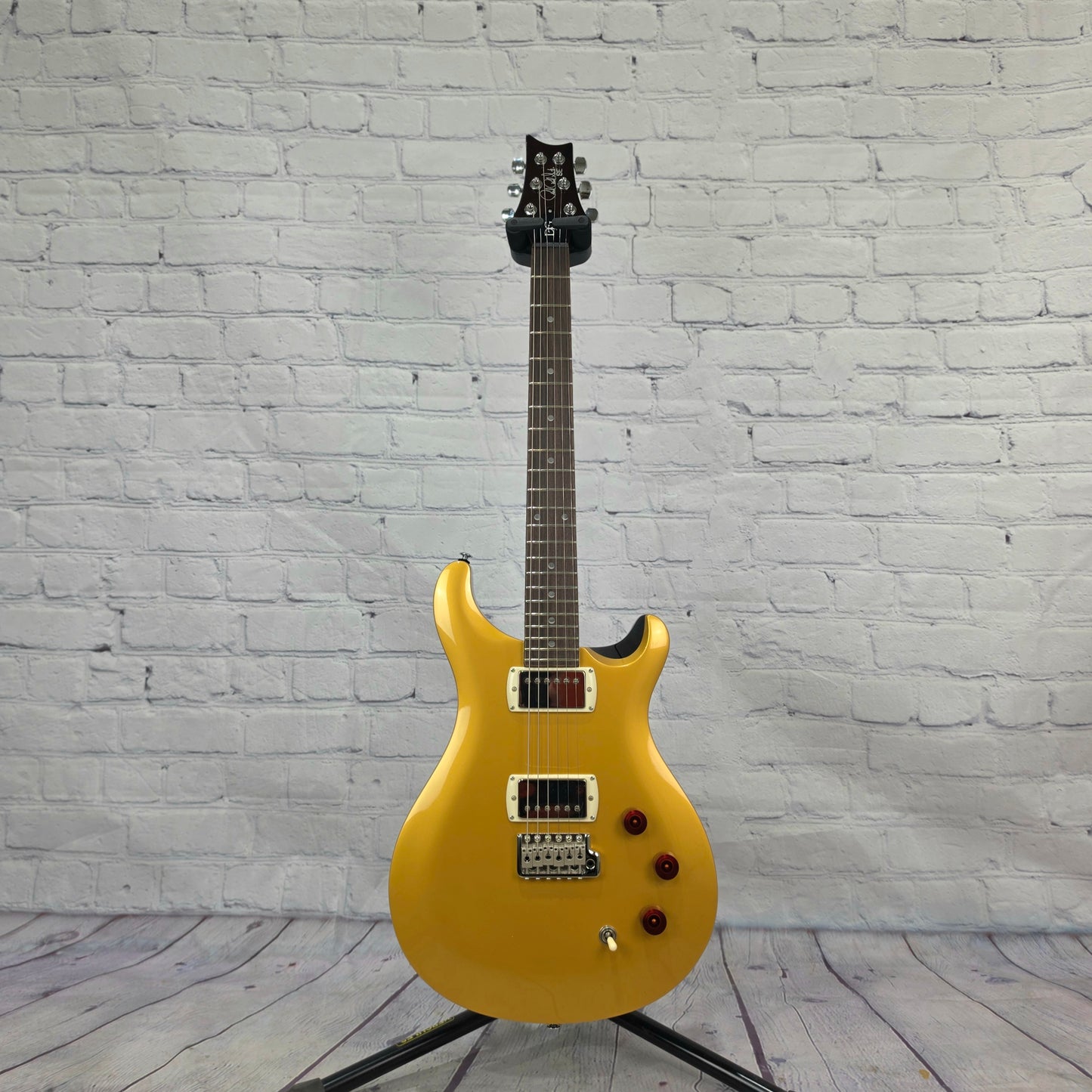 Paul Reed Smith PRS Guitars SE DGT 6 String Electric Guitar McCarty Moons Gold Top