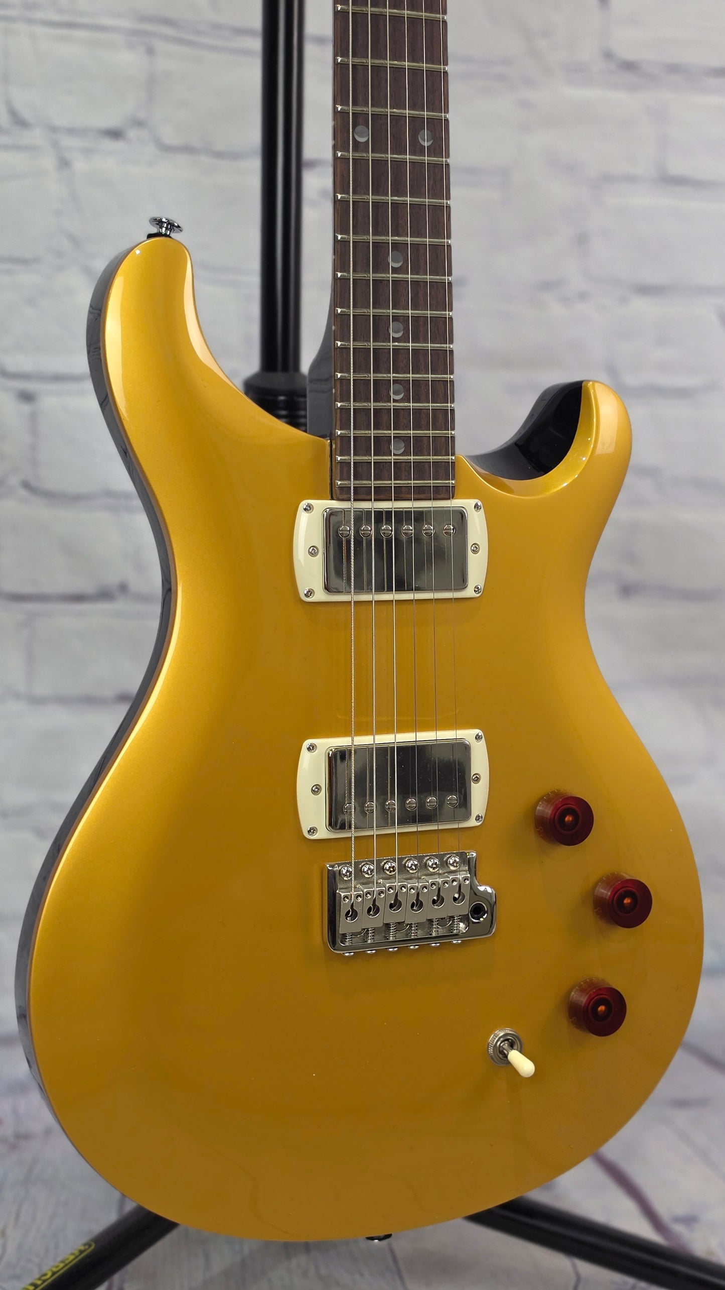 Paul Reed Smith PRS Guitars SE DGT 6 String Electric Guitar McCarty Moons Gold Top