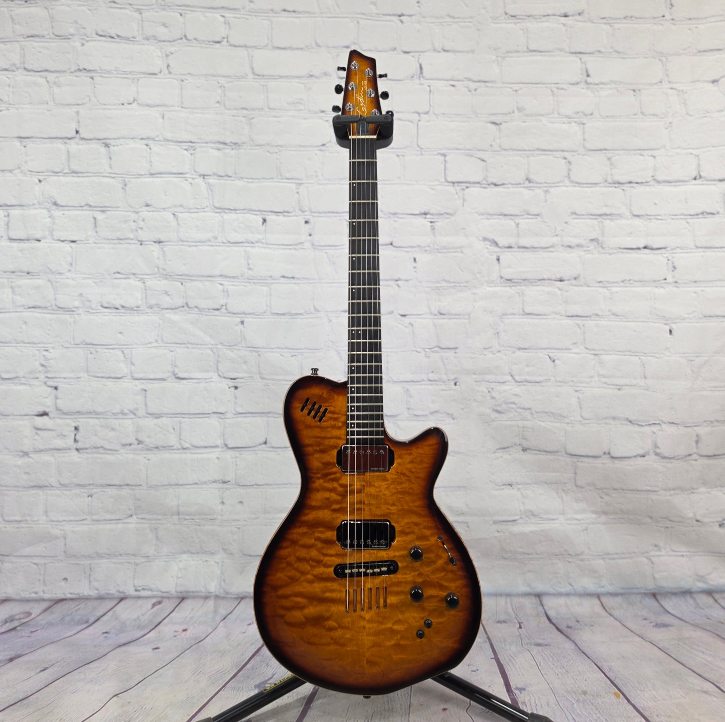 USED Godin LGX-SA Quilt Top 6 String Electric Guitar Tobacco Burst