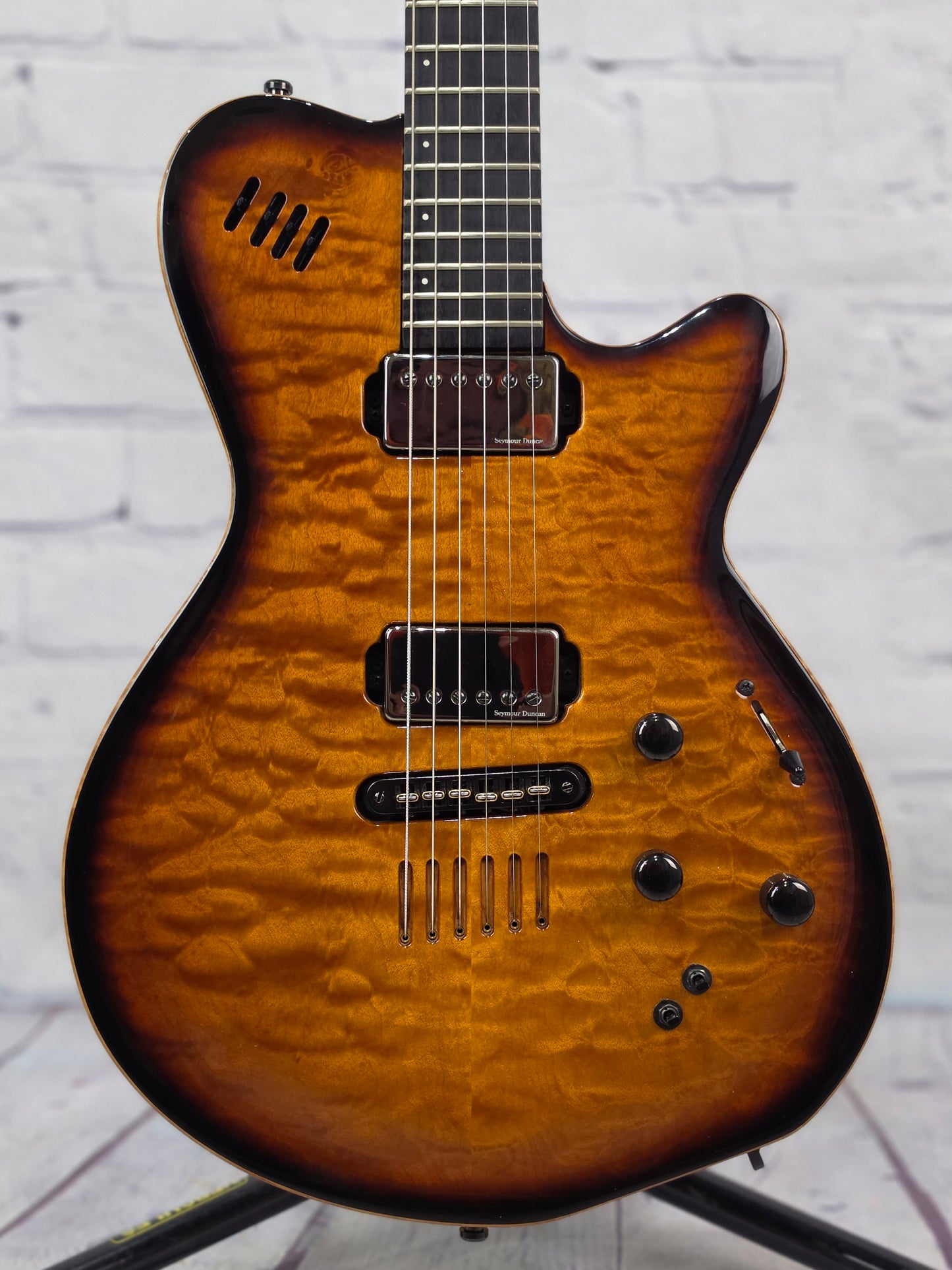 USED Godin LGX-SA Quilt Top 6 String Electric Guitar Tobacco Burst