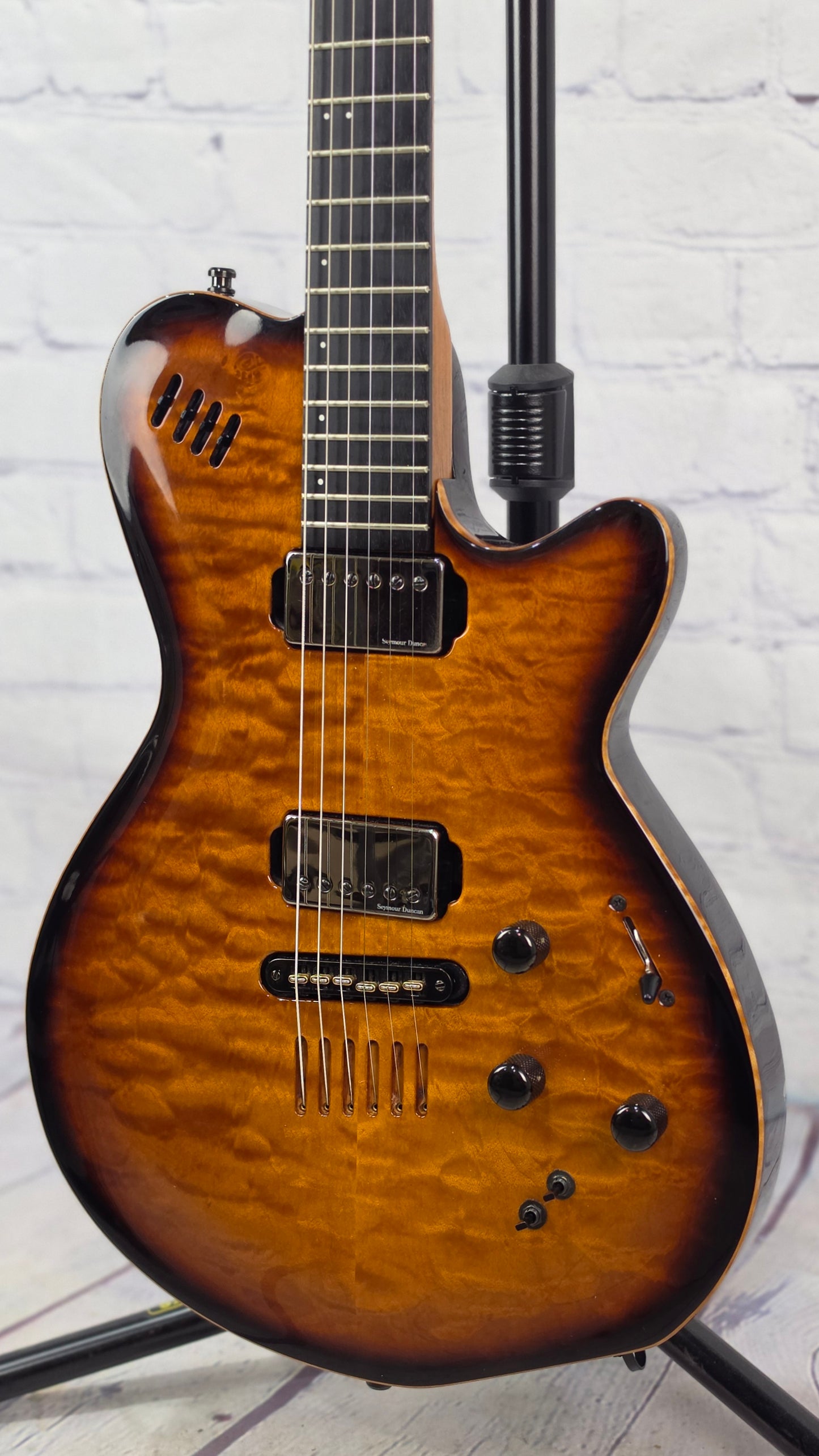 USED Godin LGX-SA Quilt Top 6 String Electric Guitar Tobacco Burst