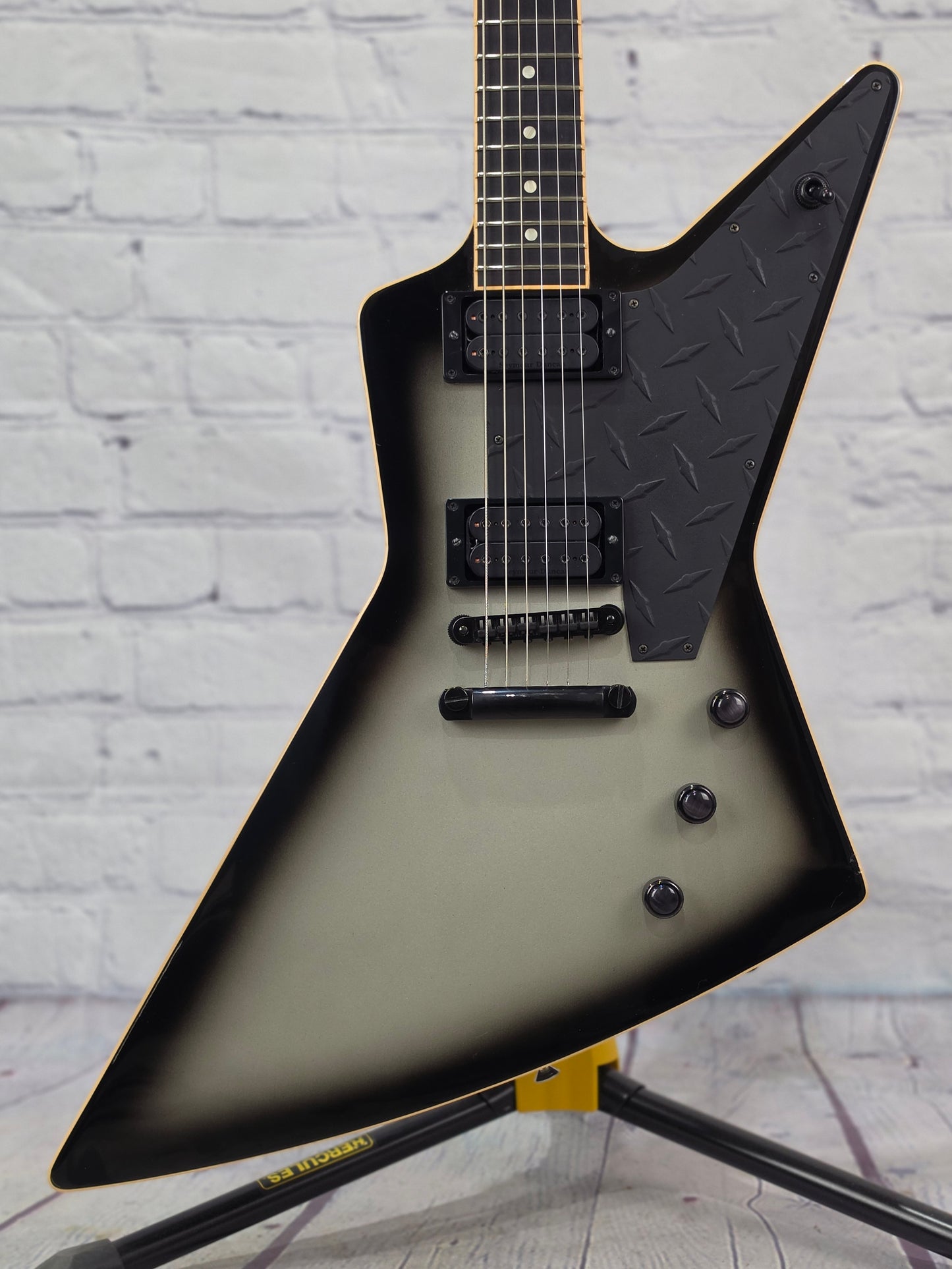 USED Gibson Thunderhorse Brendon Small Explorer 6 String Electric Guitar Silverburst Limited Edition