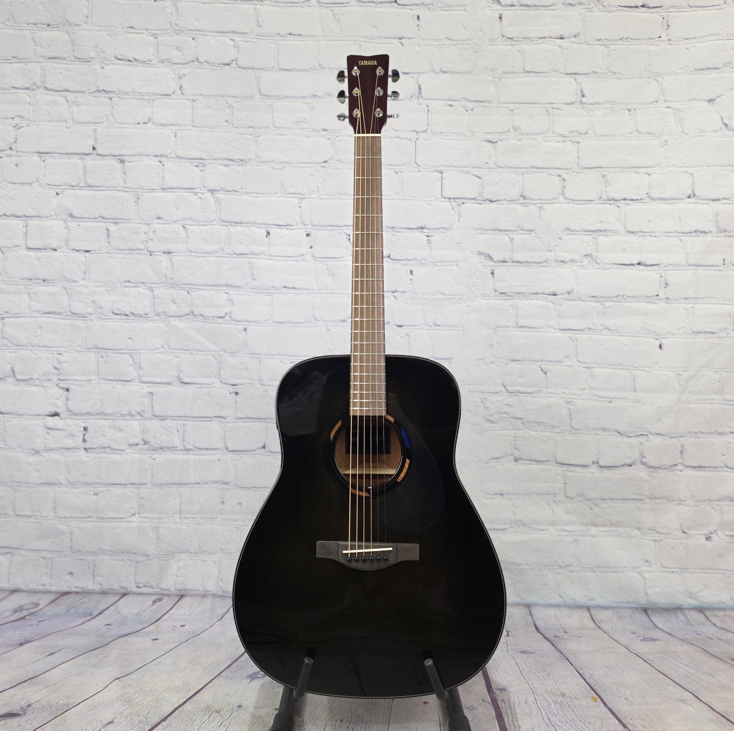 Yamaha TransAcoustic TAG1E 6 String Acoustic Guitar (Gen 2) Translucent Black