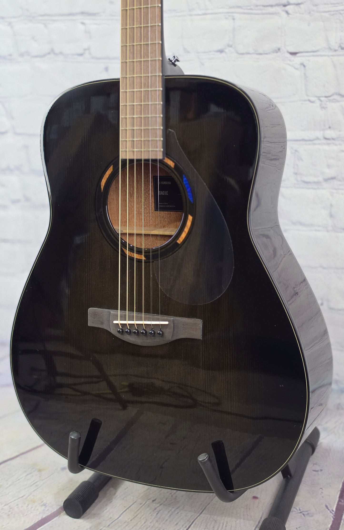 Yamaha TransAcoustic TAG1E 6 String Acoustic Guitar (Gen 2) Translucent Black