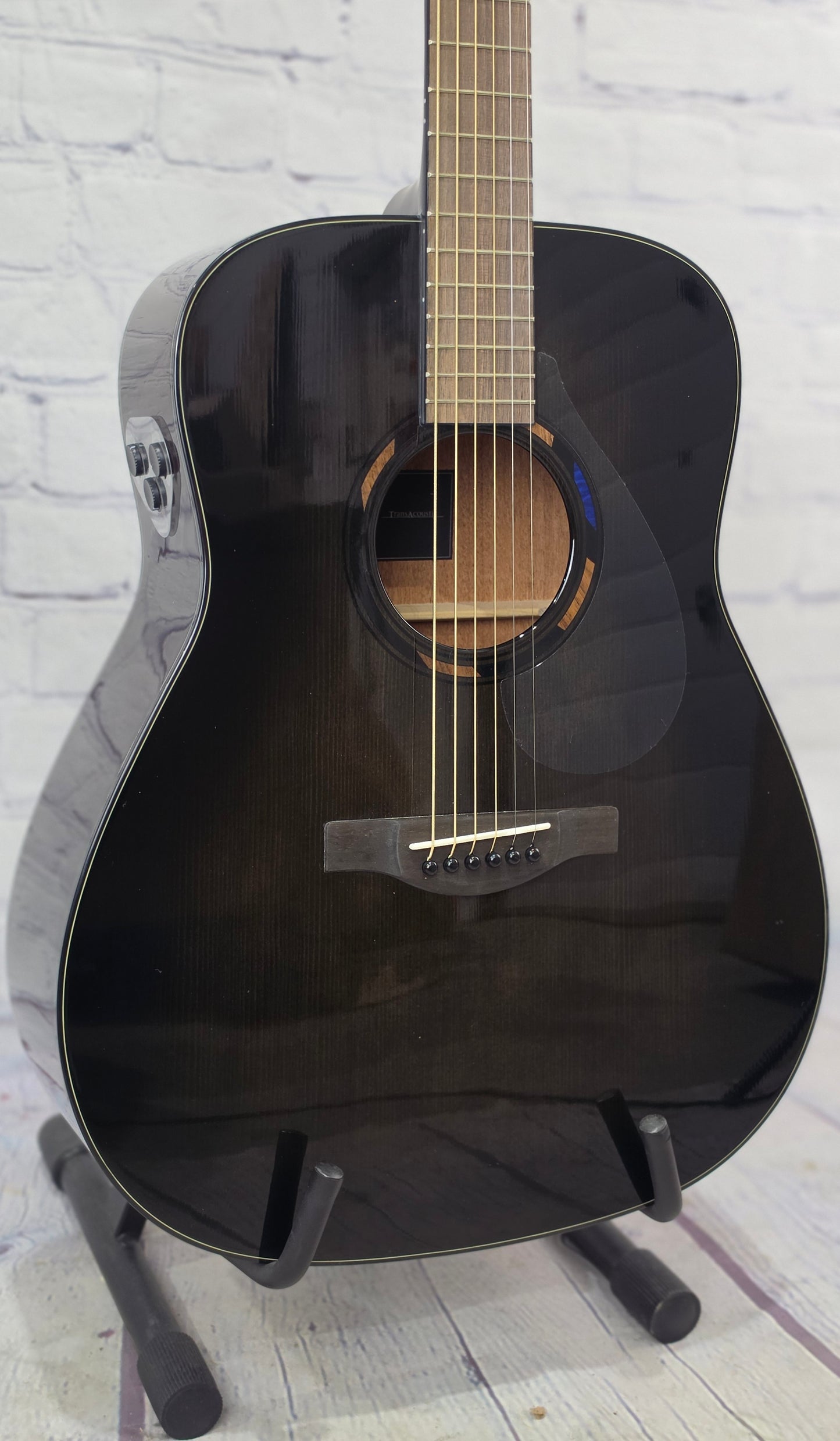 Yamaha TransAcoustic TAG1E 6 String Acoustic Guitar (Gen 2) Translucent Black