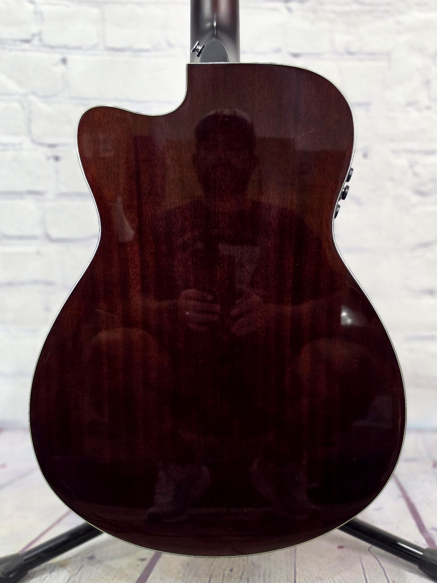 Yamaha Guitars TransAcoustic TAS1C SDB 6 String Concert Acoustic Guitar Sand Burst