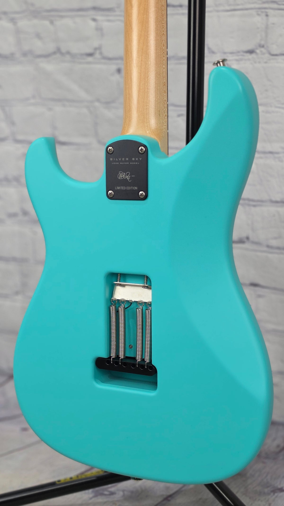 Paul Reed Smith PRS Guitars Silver Sky Limited Edition 6 String Electric Guitar Wild Blue