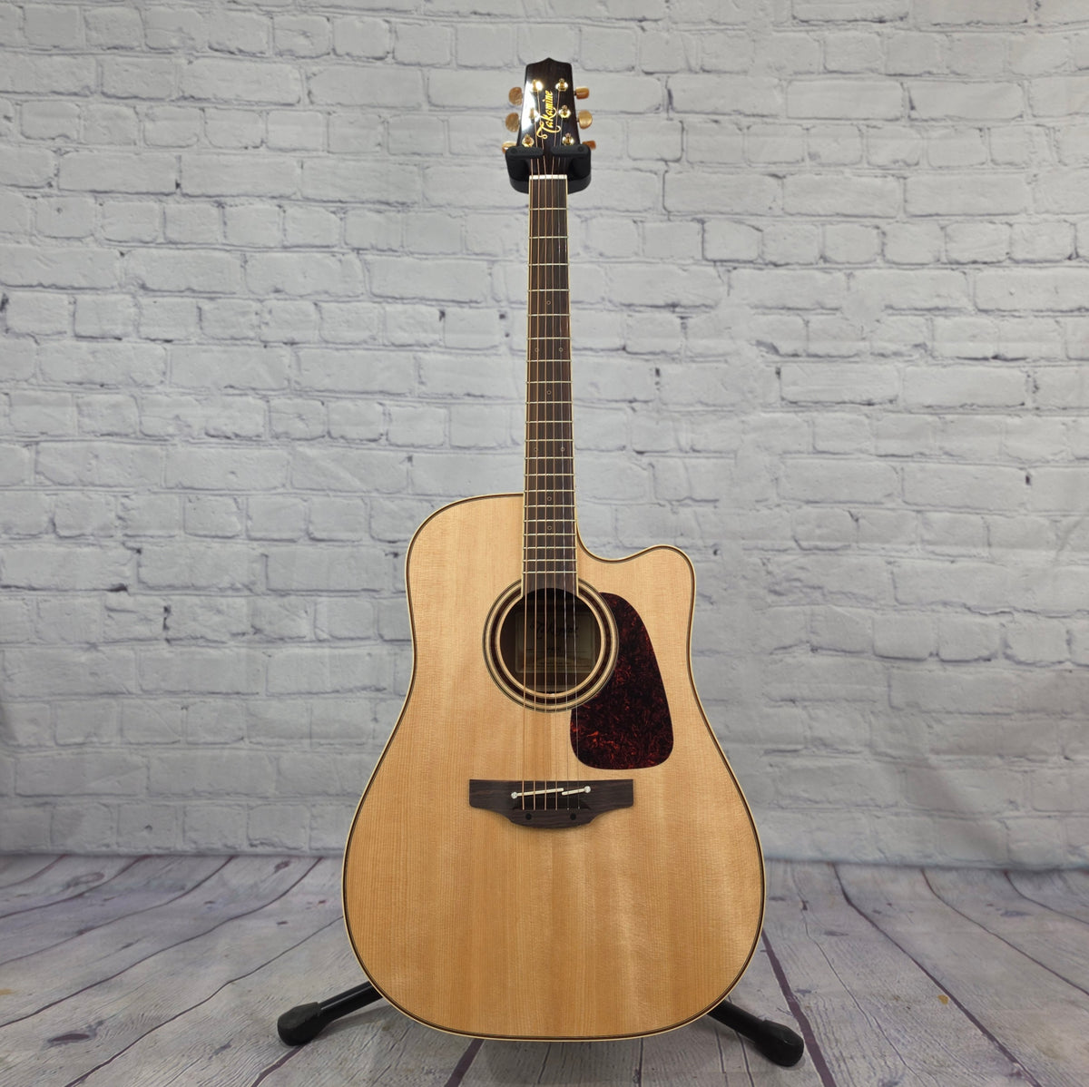 Takamine Pro Series P4DC Dreadnaught Acoustic Guitar Natural Gloss