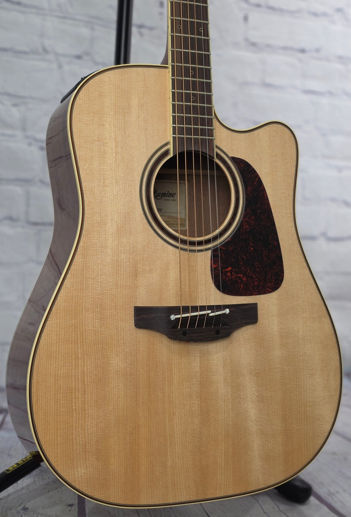 Takamine Pro Series P4DC Dreadnaught Acoustic Guitar Natural Gloss
