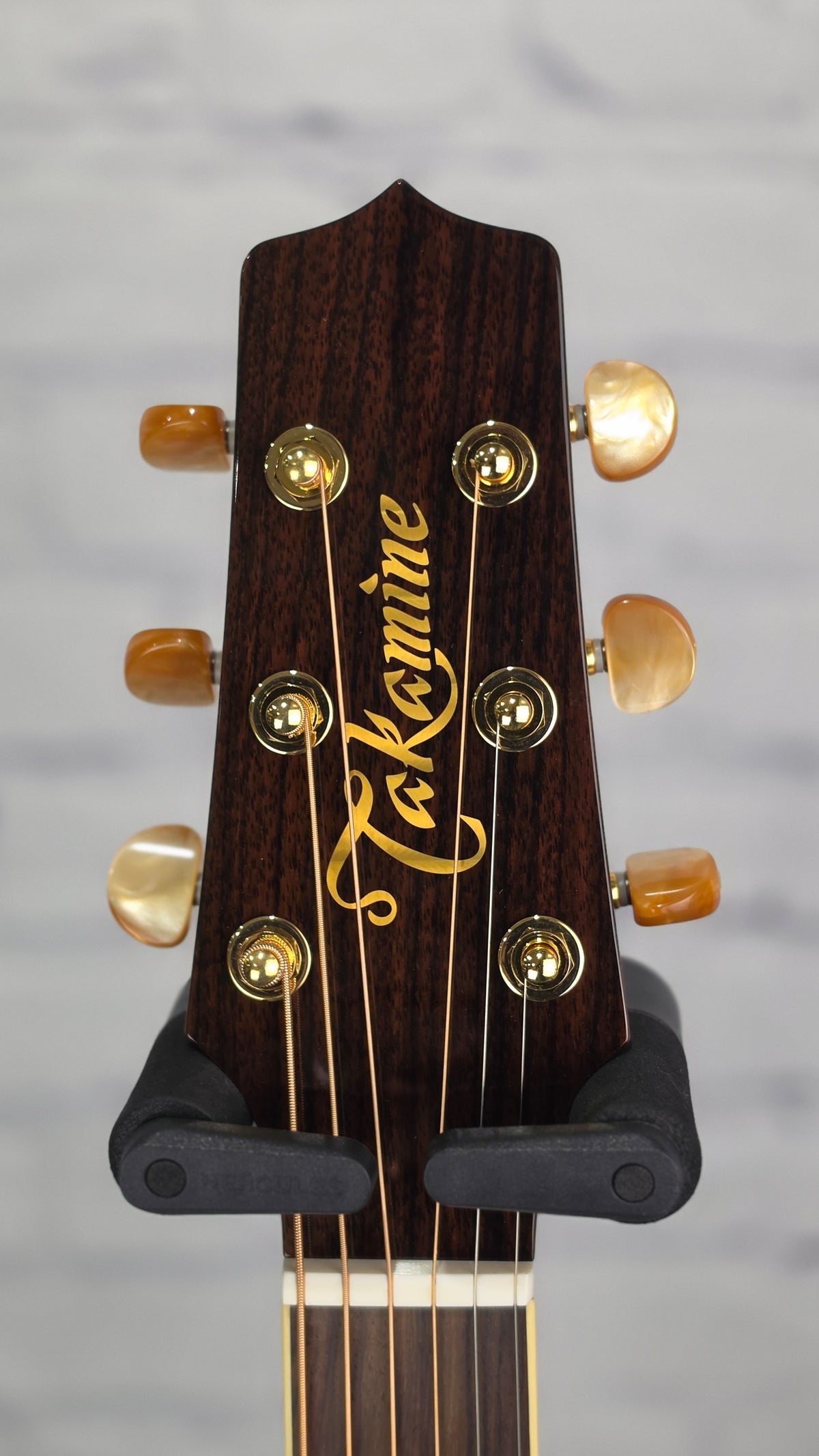 Takamine Pro Series P4DC Dreadnaught Acoustic Guitar Natural Gloss