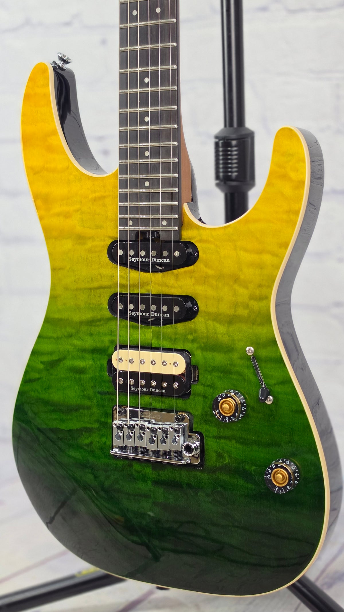 Charvel Pro-Mod Plus Dinky DK24 HSS 2PT EB QM Ebony Fingerboard 6 String Electric Guitar Zombie Fade