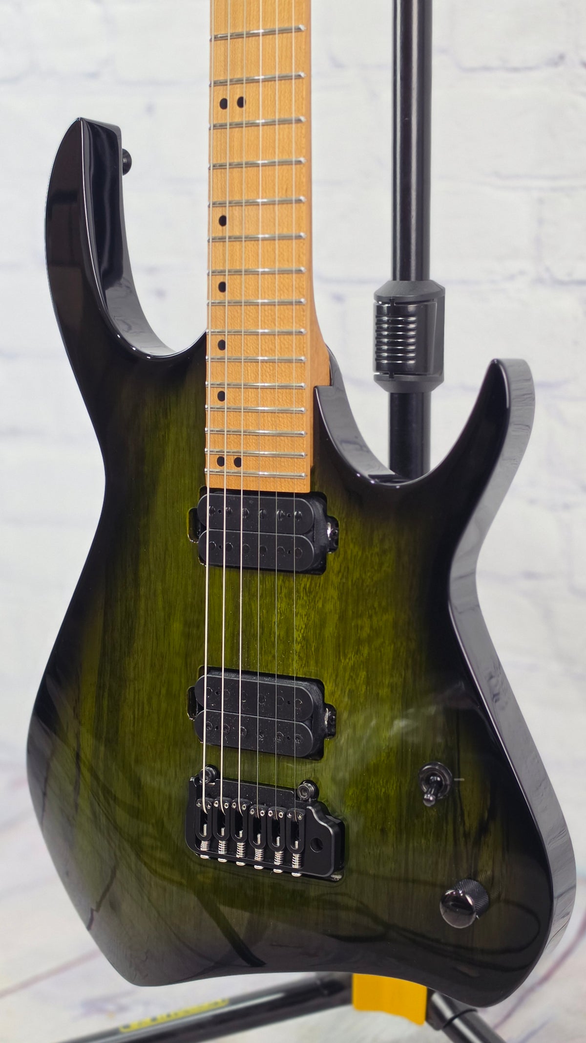 USED Kiesel Kyber 6 String Electric Guitar Moss Green Smokeburst