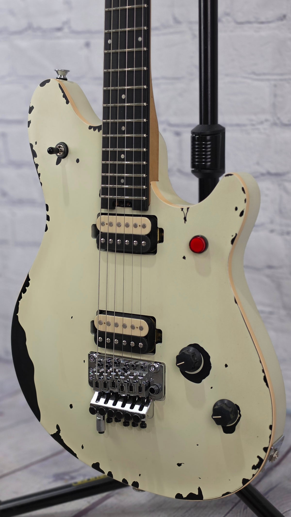 EVH Guitars Limited Edition Wolfgang Special Striped Series 2015 Tour 6 String Electric Guitar Distressed Ivory