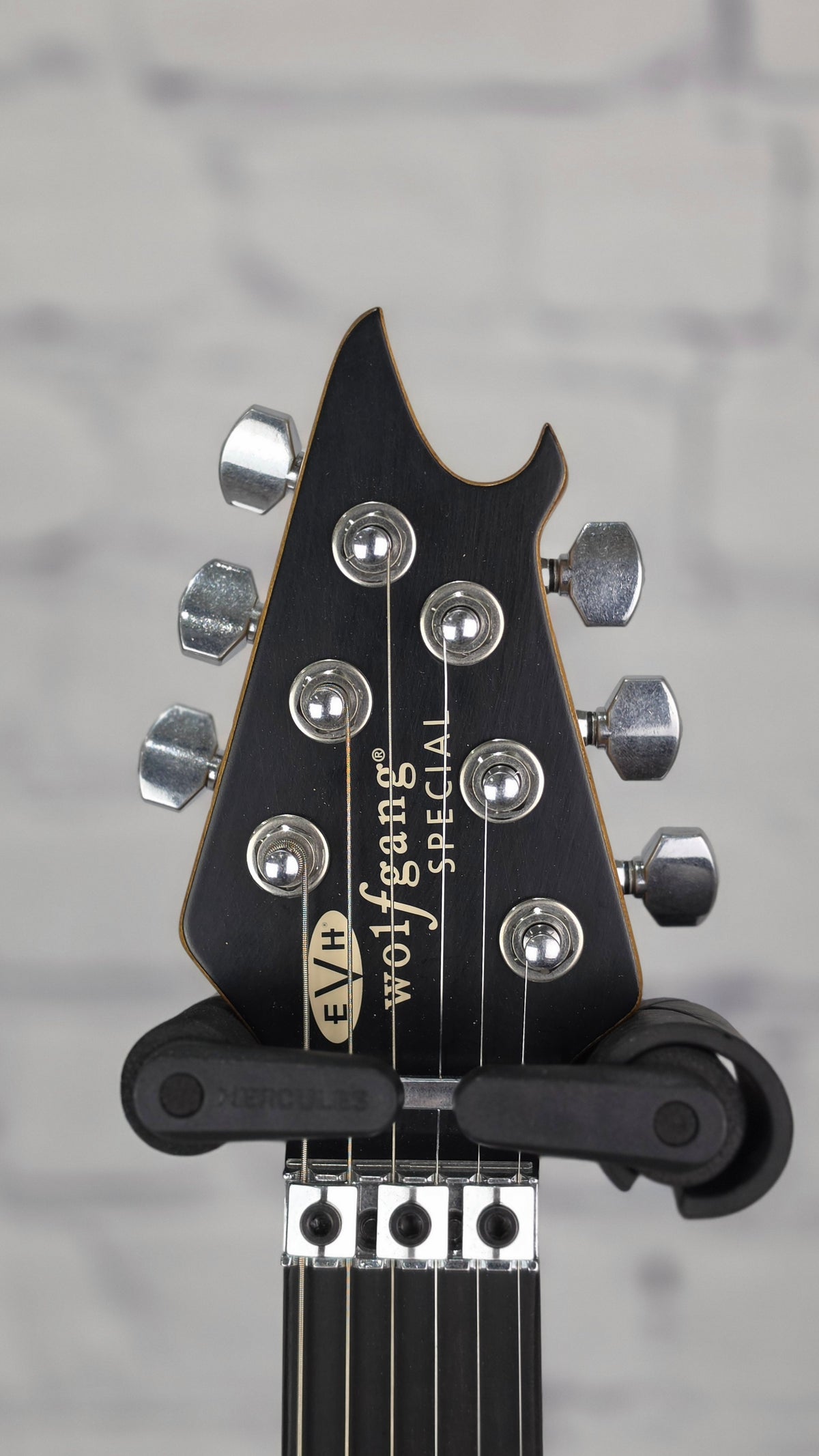 EVH Guitars Limited Edition Wolfgang Special Striped Series 2015 Tour 6 String Electric Guitar Distressed Ivory