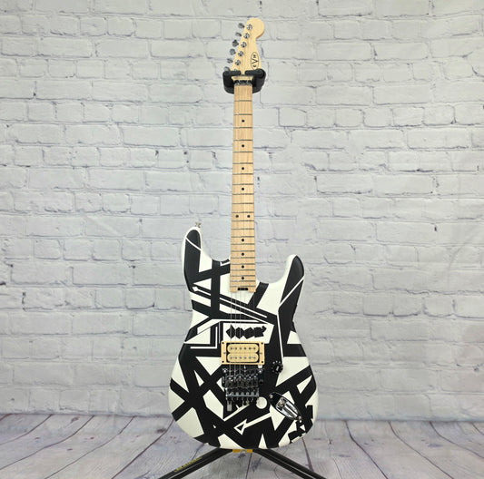EVH Guitars Striped Series Shapes 6 String Electric Guitar Black/White Shapes Pattern