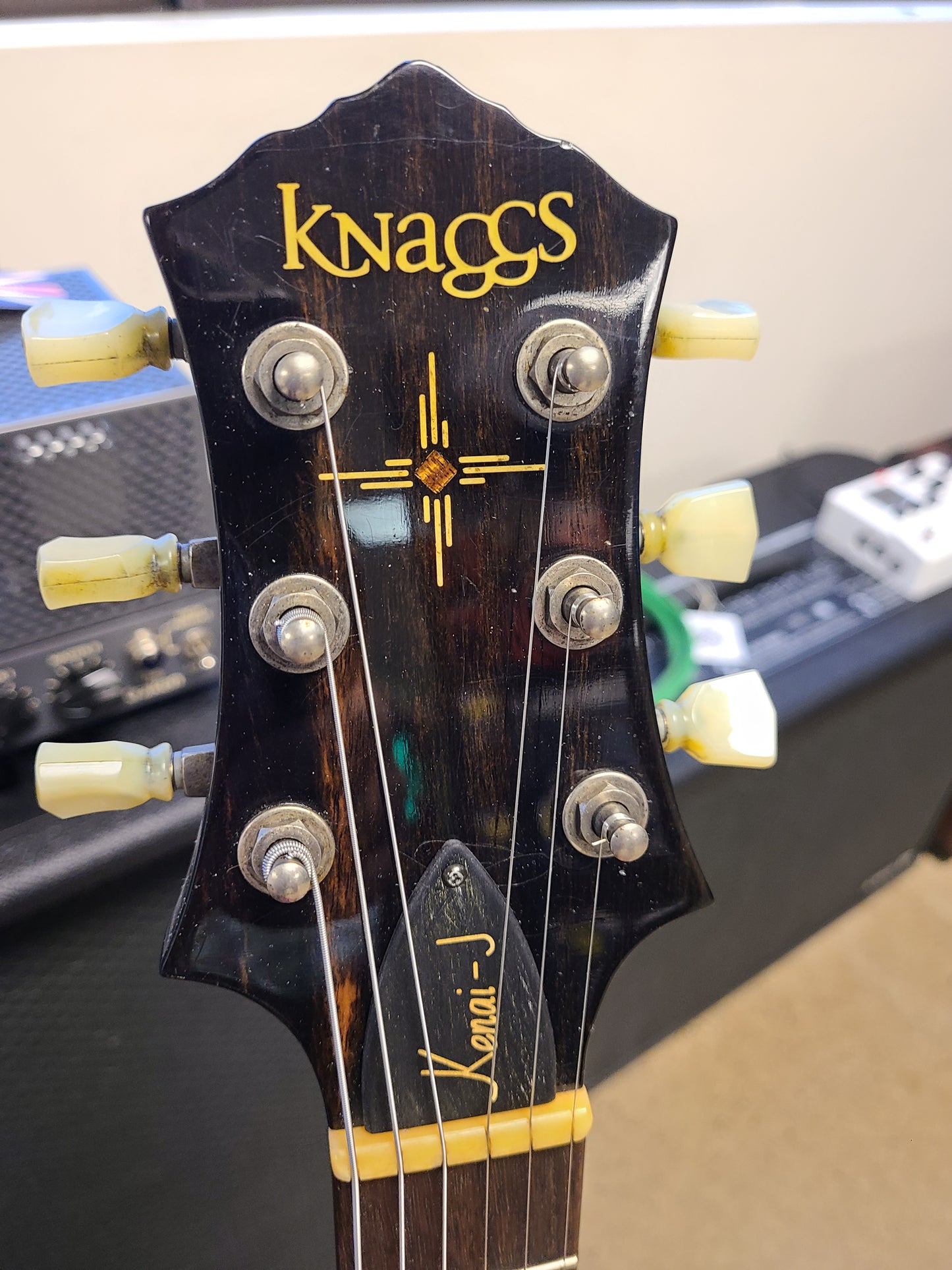 USED Knaggs Kenai J P2 Factory Relic 2020