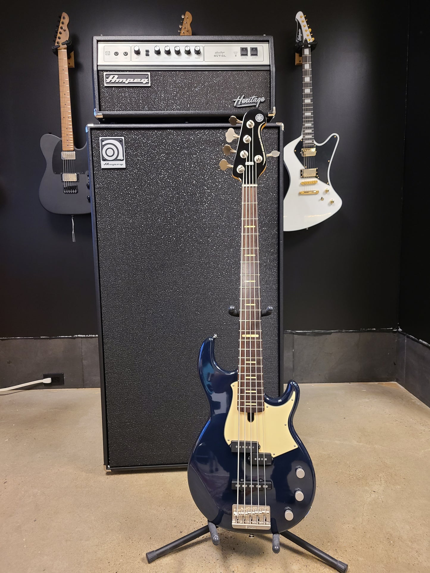 Yamaha Japan BB35 5 String Bass Midnight Blue