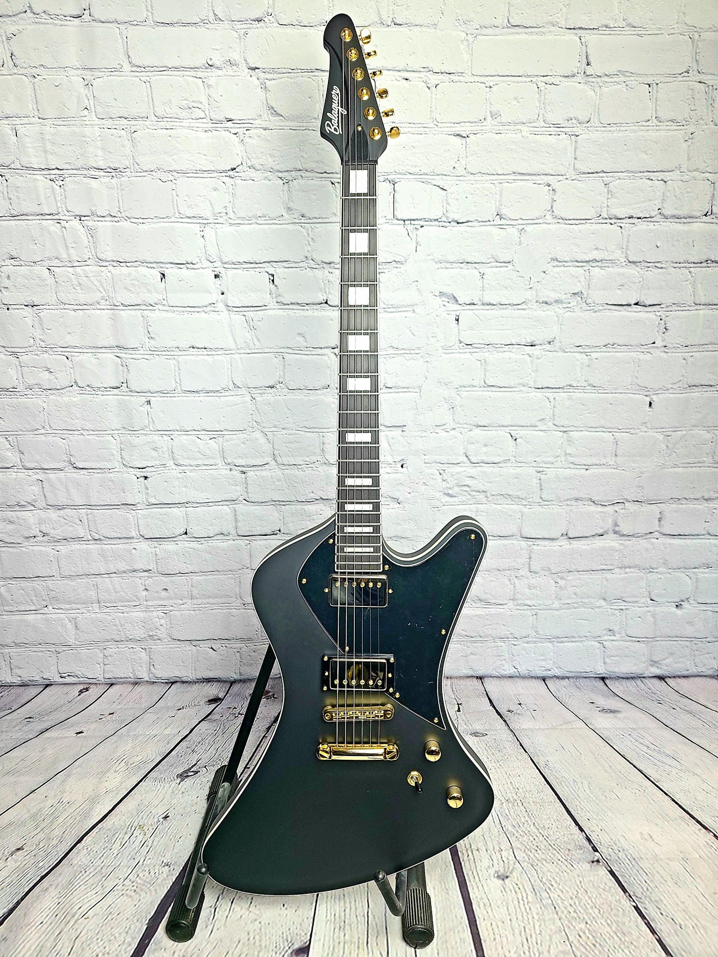 Balaguer Hyperion Deluxe Select Satin Black - Guitar Brando