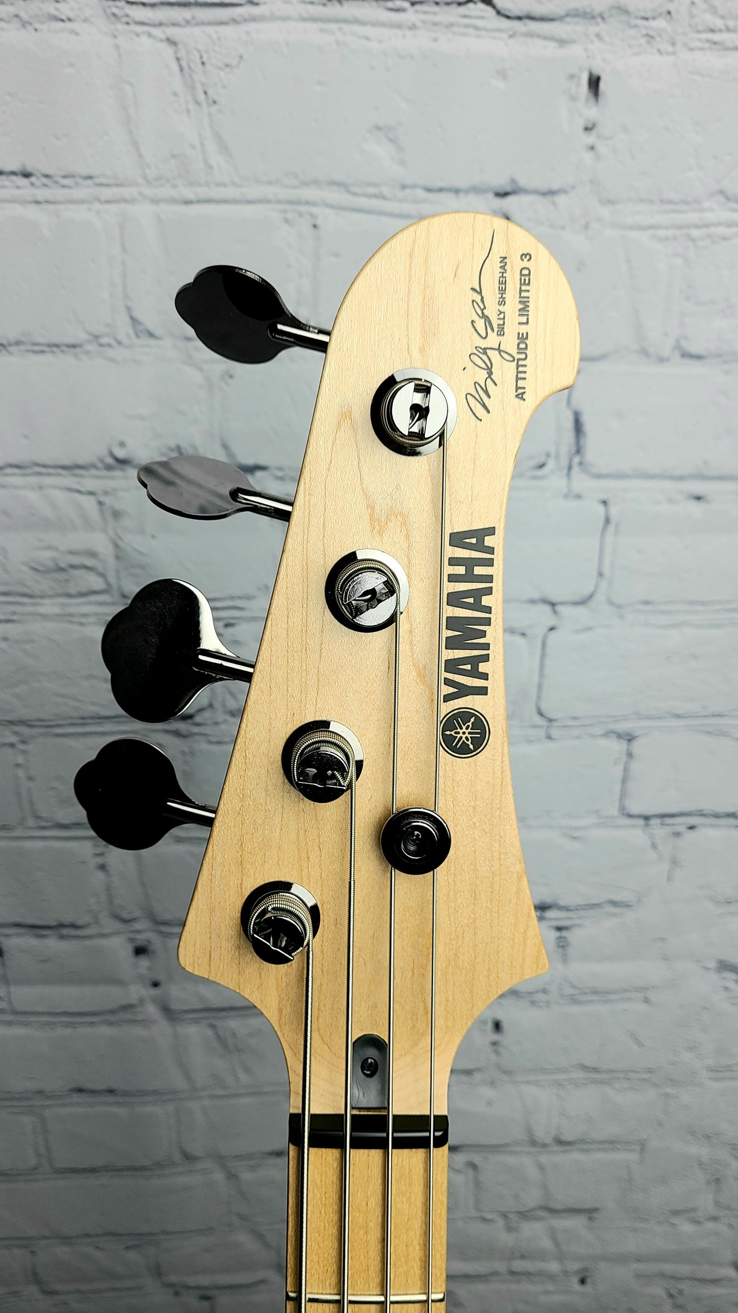Yamaha Billy Sheehan Attitude III Limited Edition Bass