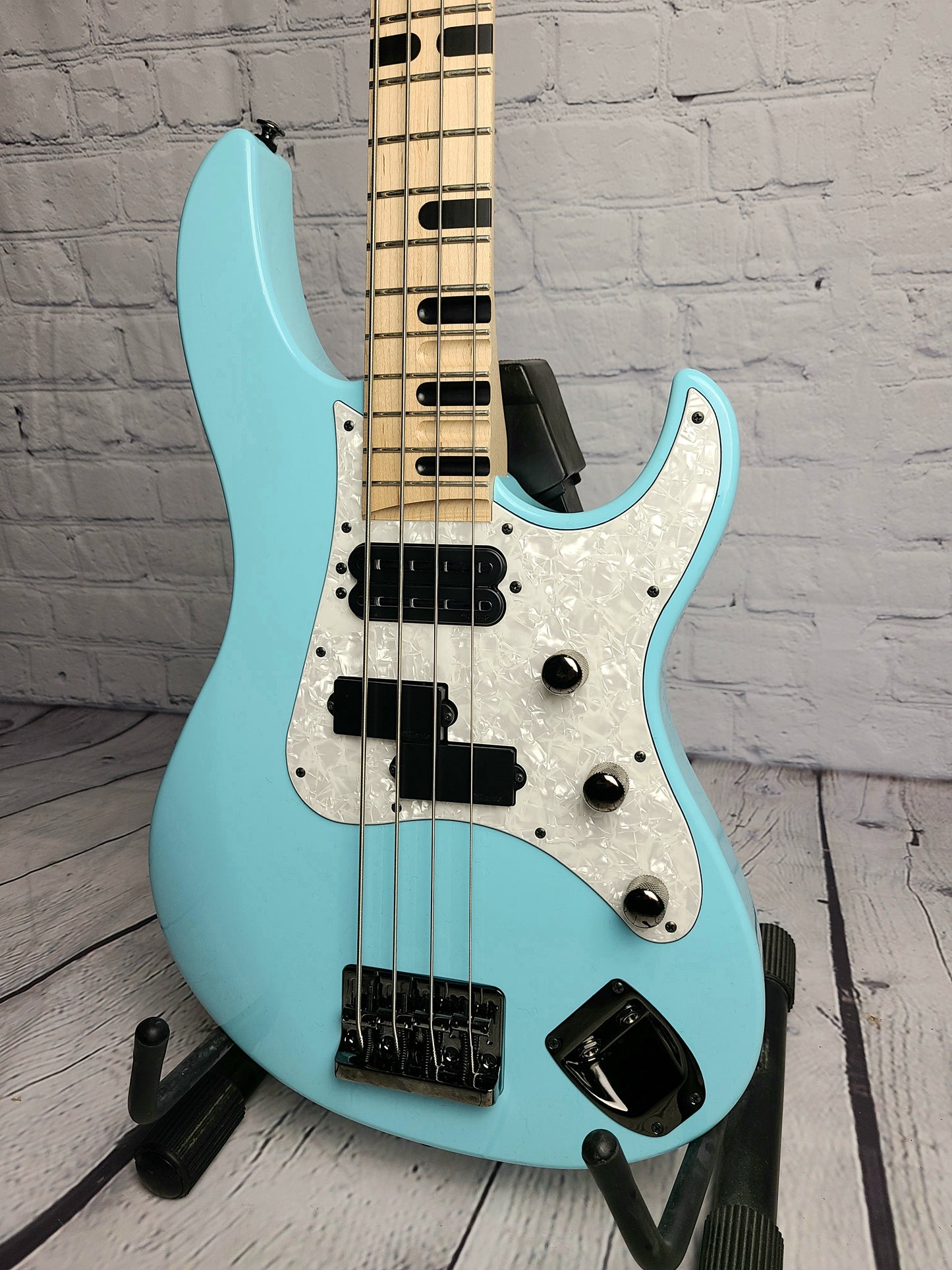 Yamaha Billy Sheehan Attitude III Limited Edition Bass