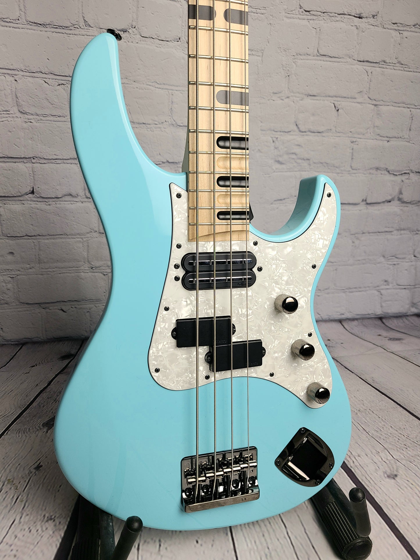 Yamaha Billy Sheehan Attitude III Limited Edition Bass