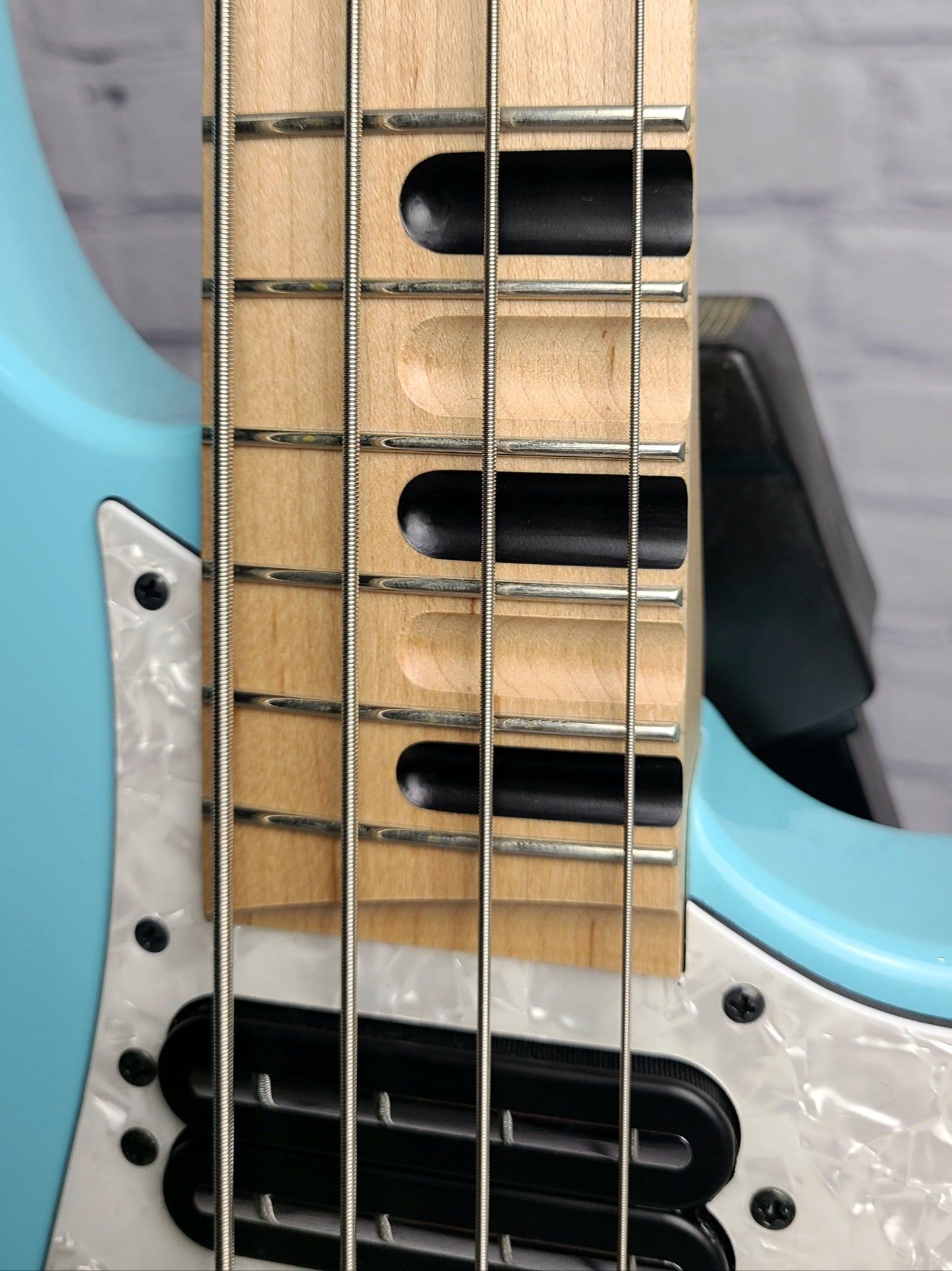 Yamaha Billy Sheehan Attitude III Limited Edition Bass