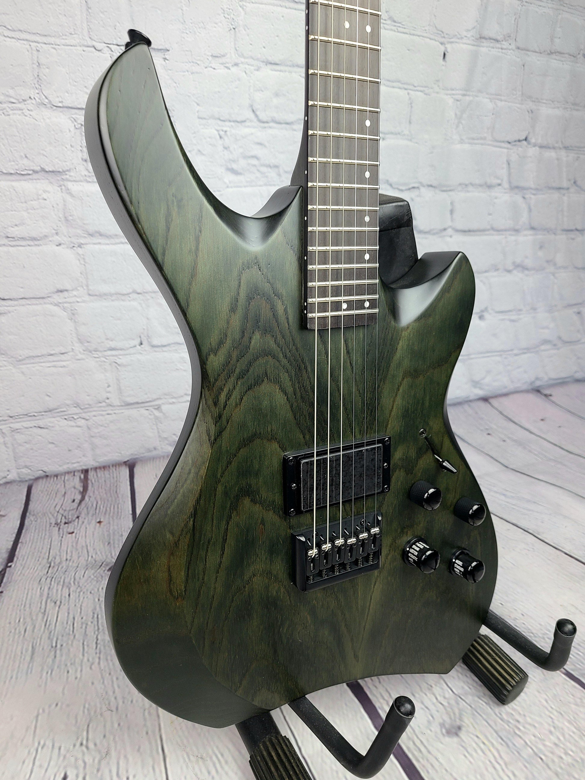 Line 6 Shuriken SR250 Variax Guitar Antique Ash - Guitar Brando