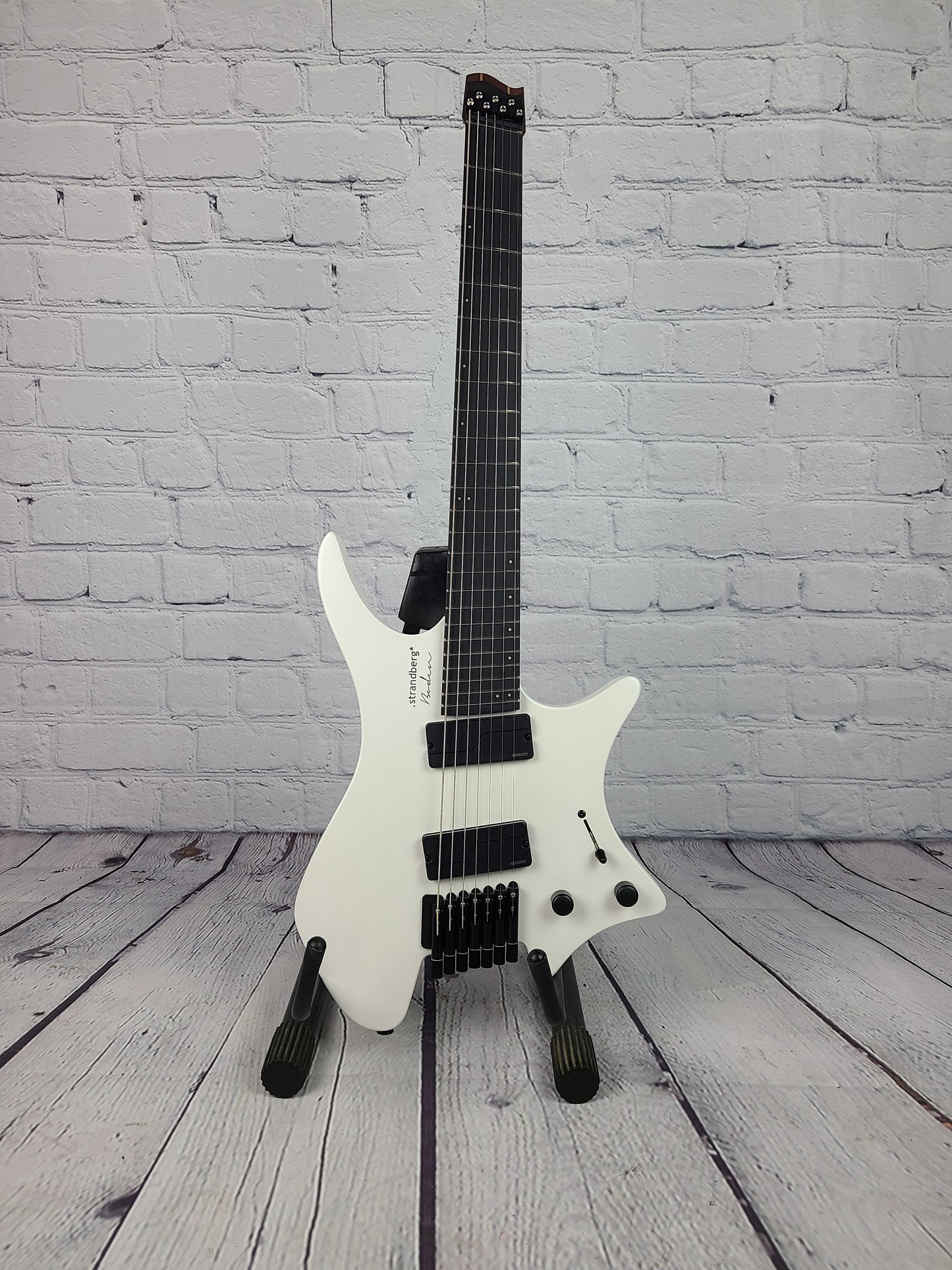 Strandberg Boden Metal 7 String White Pearl Roasted Maple Neck