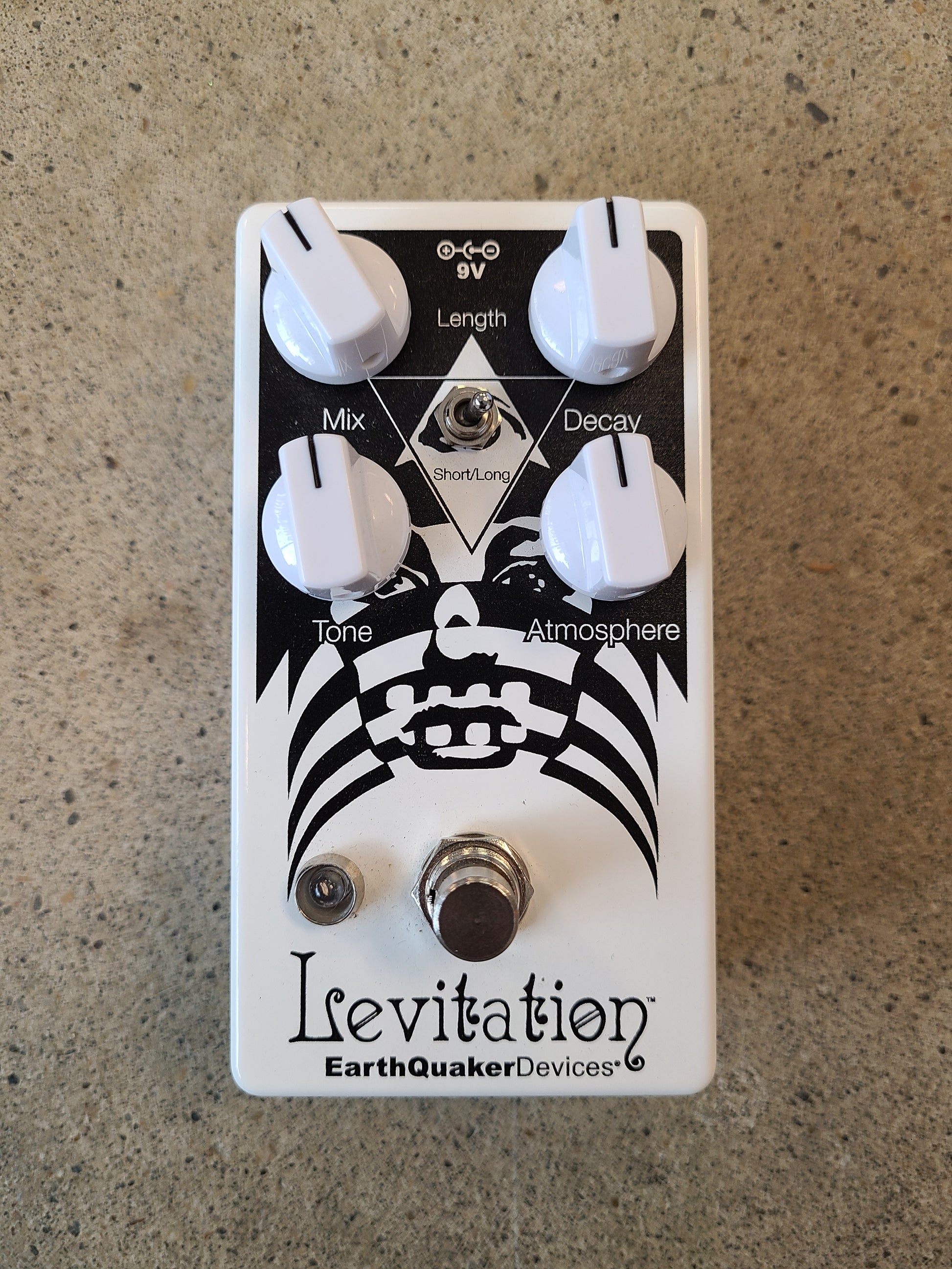 USED Earthquaker Devices Levitation V2 Reverb Pedal – Guitar Brando