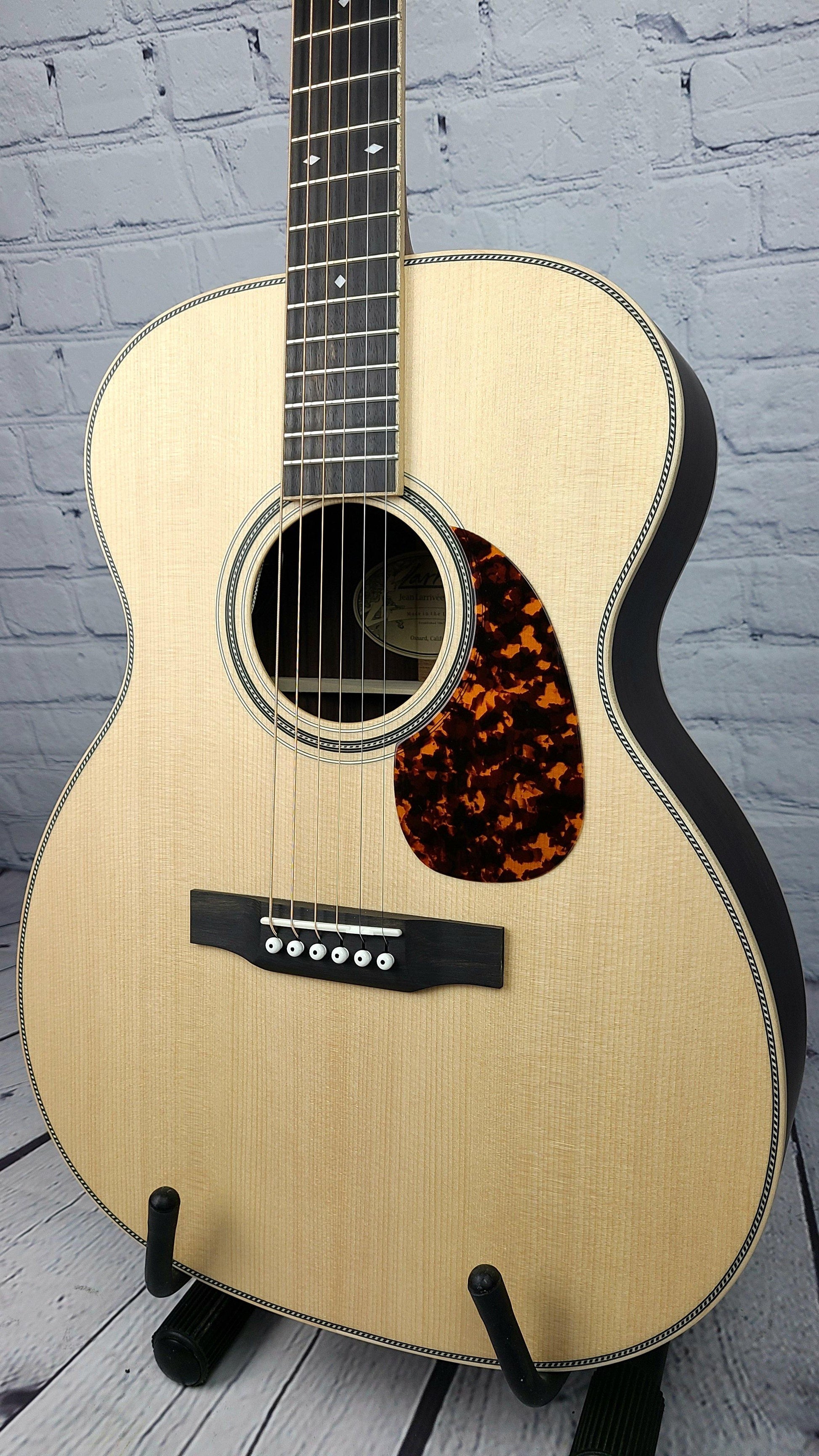 Larrivee OM-40E Rosewood USA Acoustic Guitar - Guitar Brando