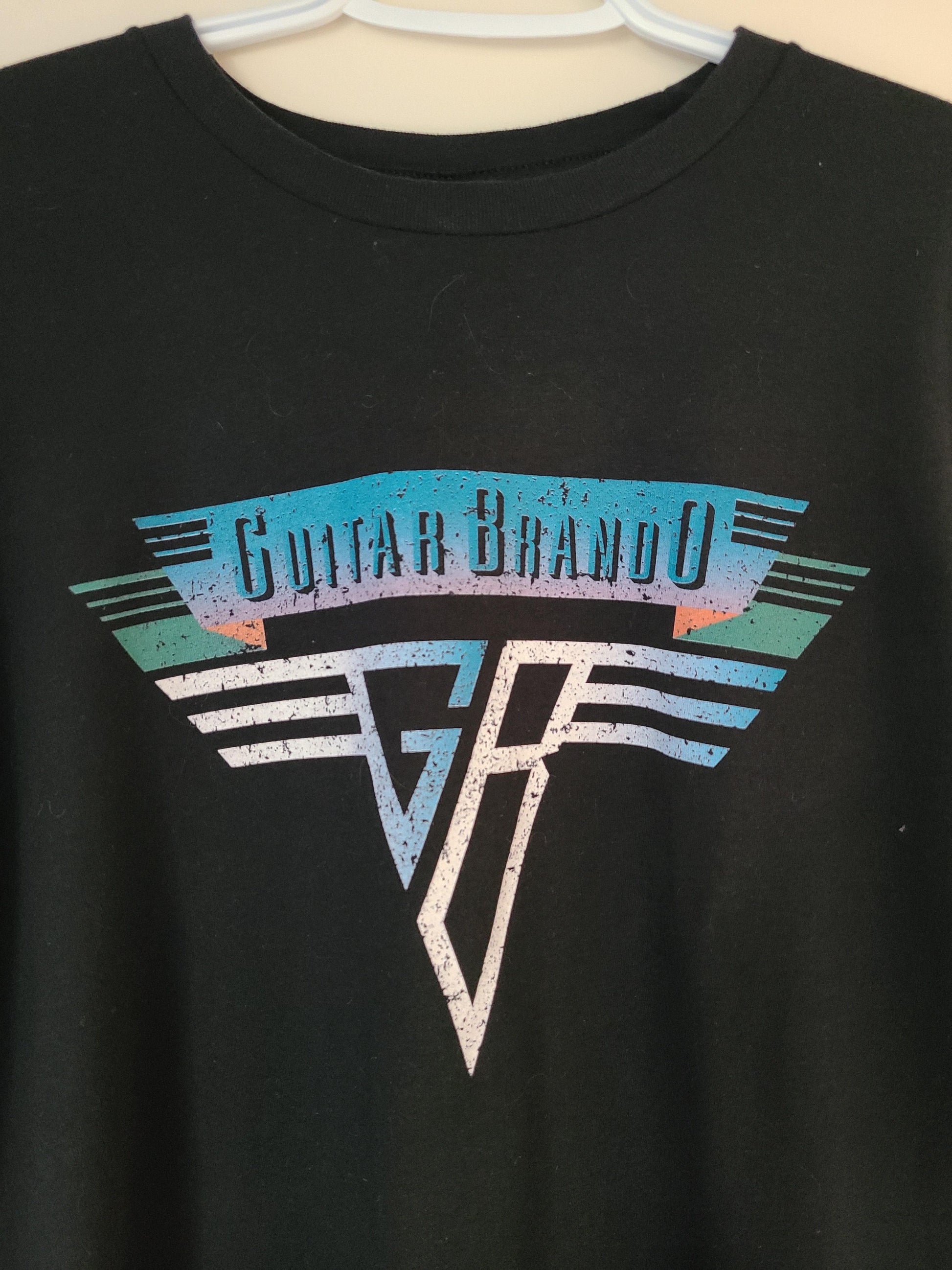 Guitar Brando Black Vintage Retro VH Logo Shirt - Guitar Brando