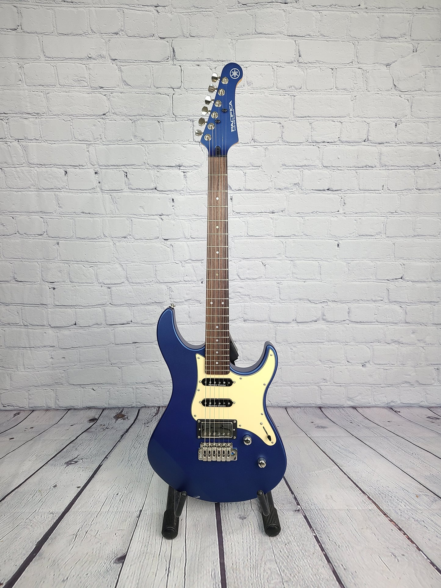 Yamaha Pacifica PAC612VIIX Electric Guitar Matte Silk Blue