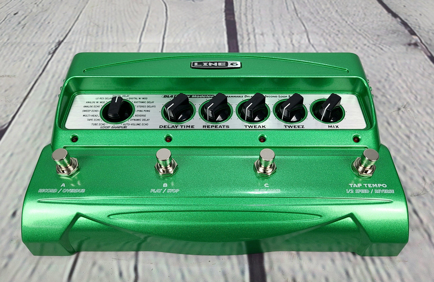 Line 6 DL4 Delay Looper Pedal