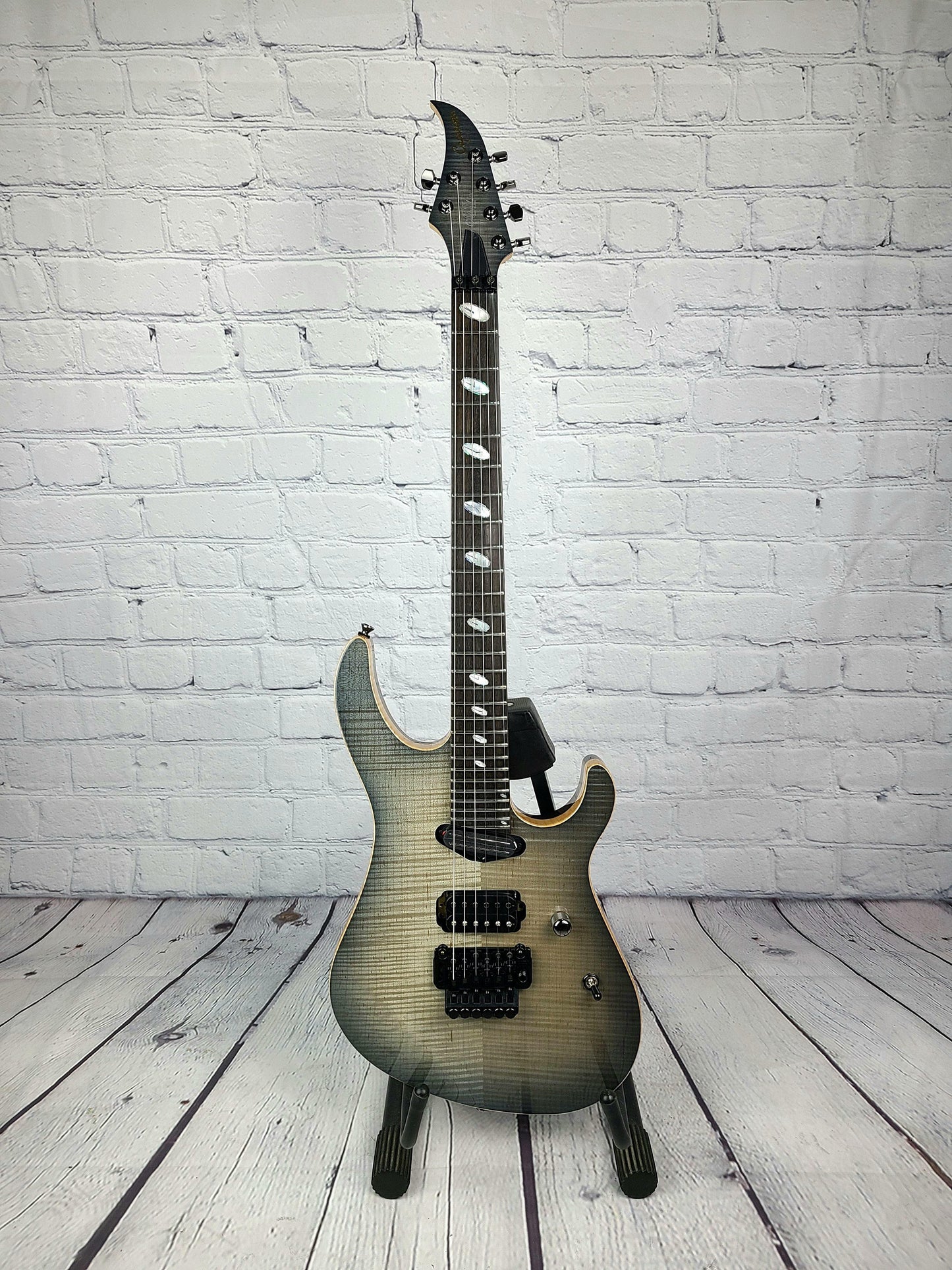 Caparison Horus M3B Custom Line Moon Burst 