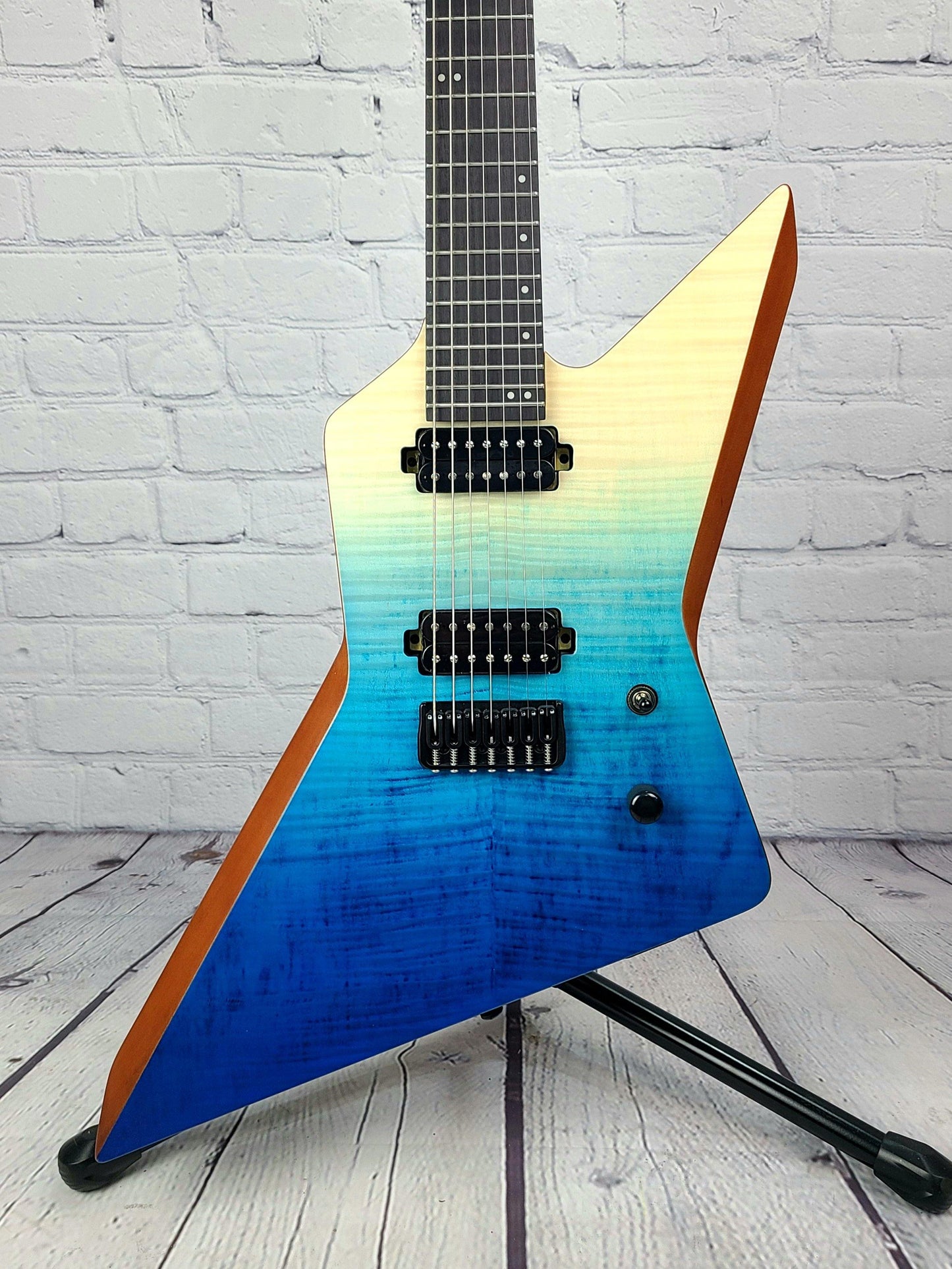 Cerberus Guitars Moros 7 String 26.5" Baritone Aegean Fade - Guitar Brando