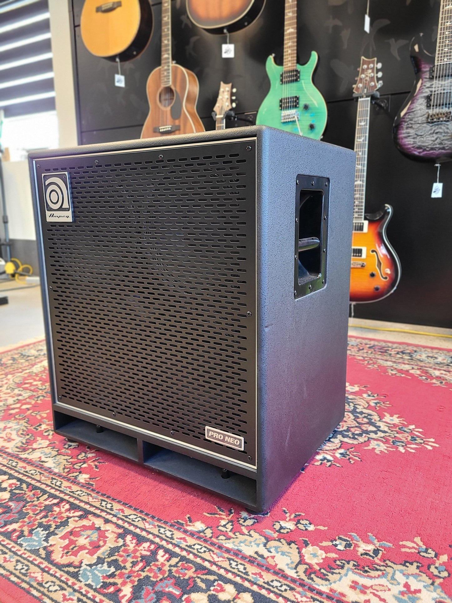 Ampeg PN-410HLF Neo Bass Cabinet Enclosure - Guitar Brando