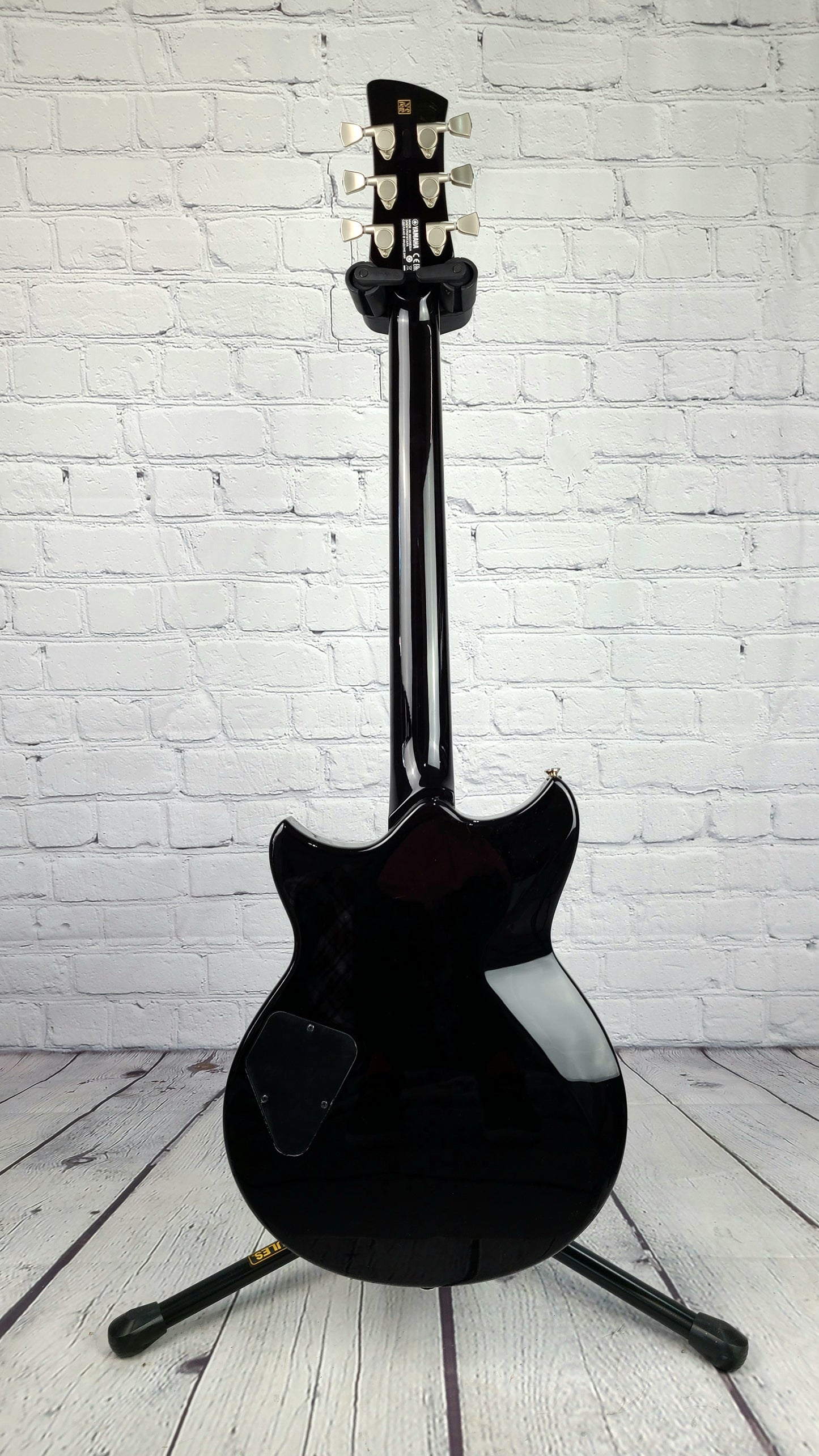 Yamaha Revstar RS820CR BBL Brushed Black Electric Guitar