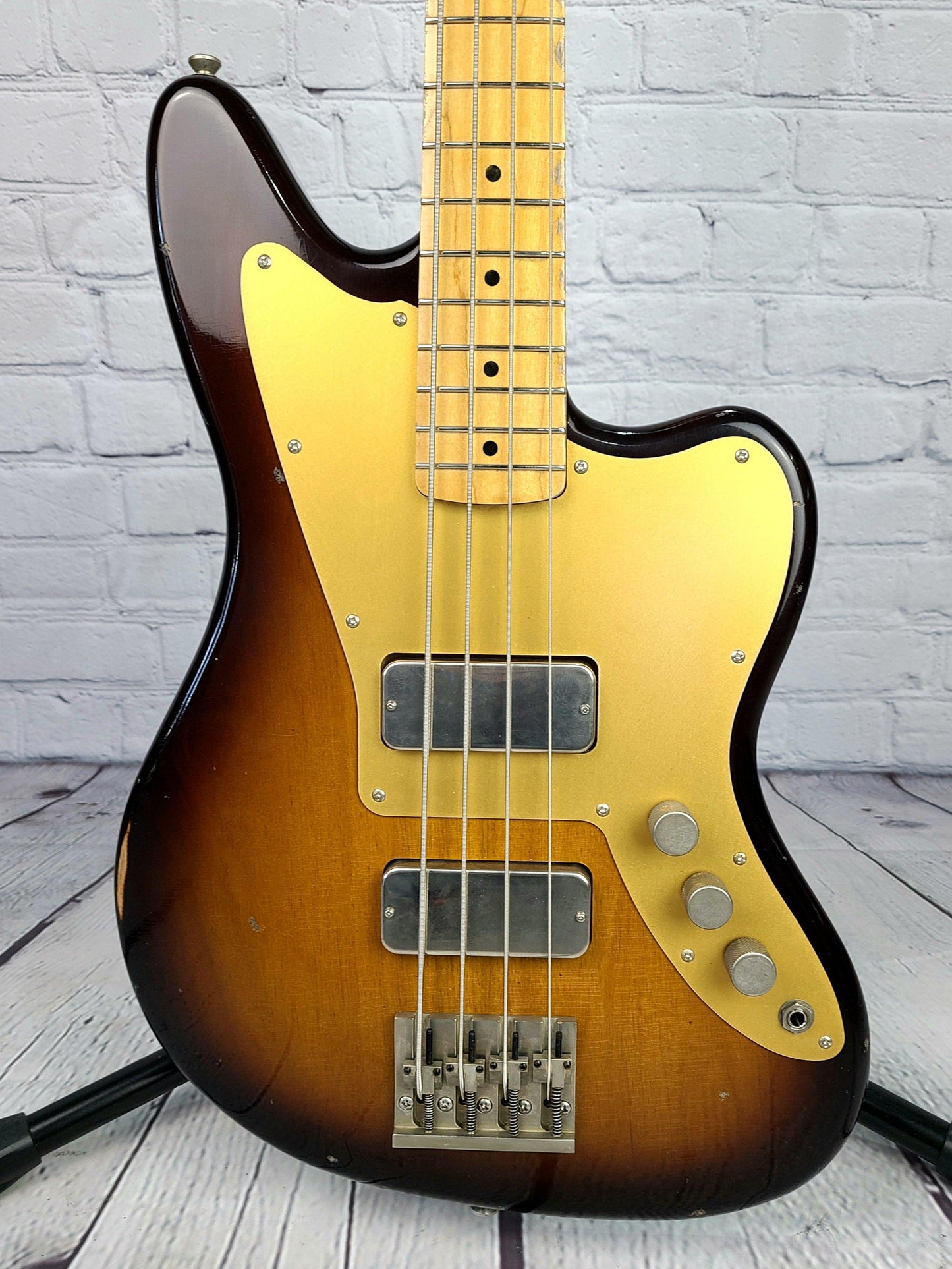 Fano Oltre JM4 Bass Guitar Tobacco Burst Gold Anodized Pickguard USA Made - Guitar Brando