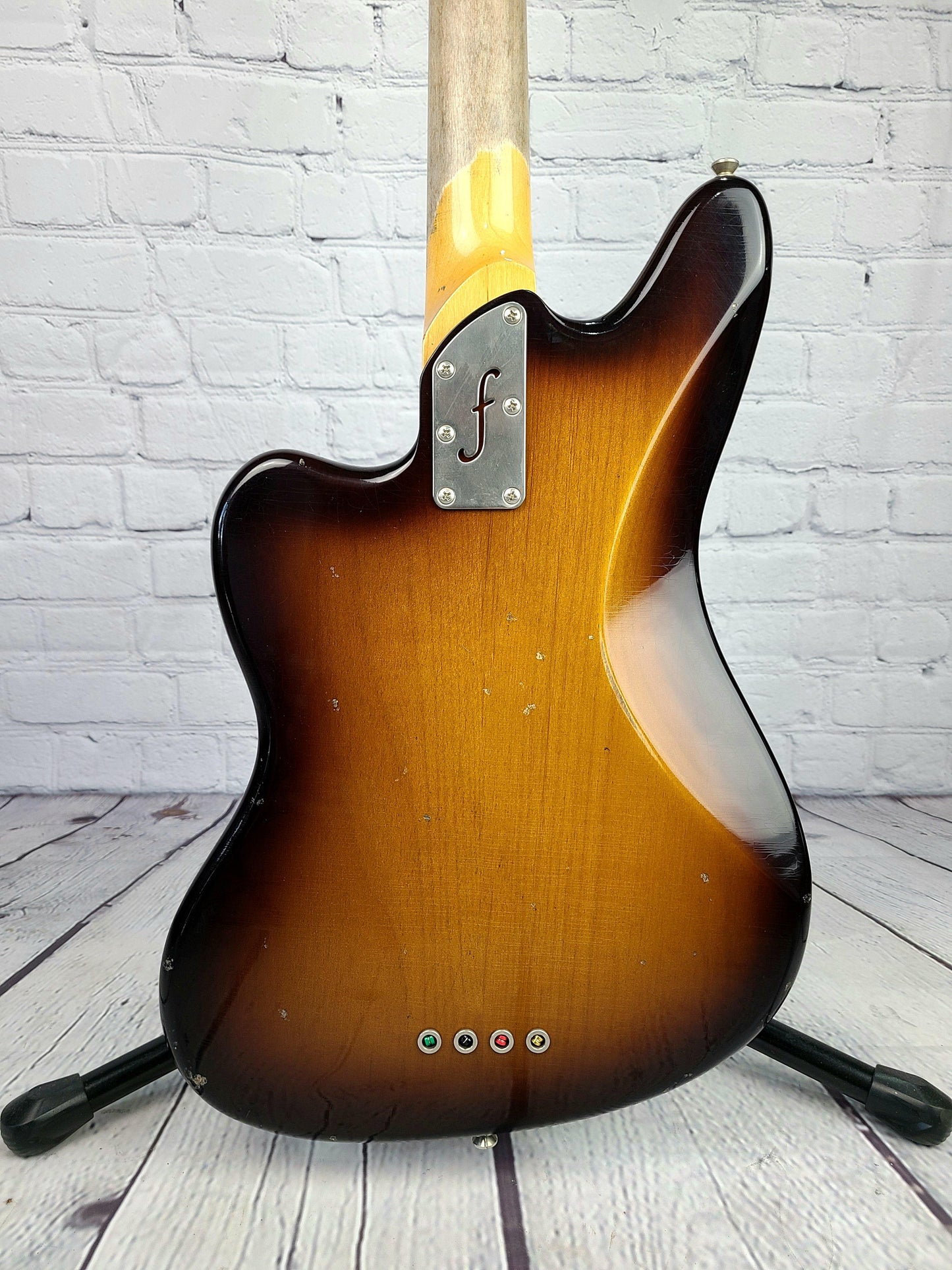 Fano Oltre JM4 Bass Guitar Tobacco Burst Gold Anodized Pickguard USA Made - Guitar Brando
