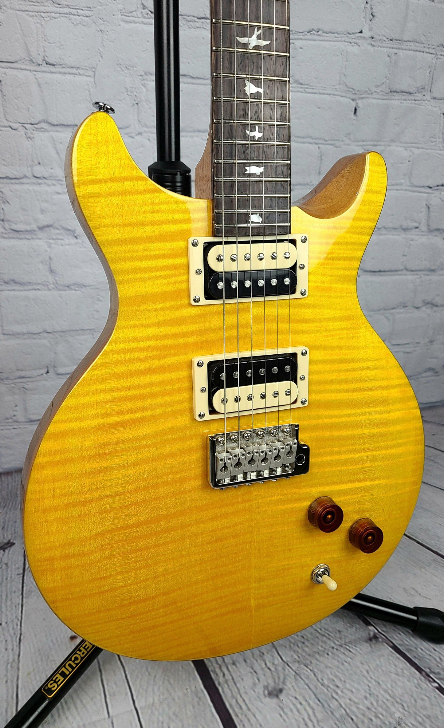 Paul Reed Smith PRS SE Santana Yellow Vintage Electric Guitar 2021 S/N CTID02748 - Guitar Brando