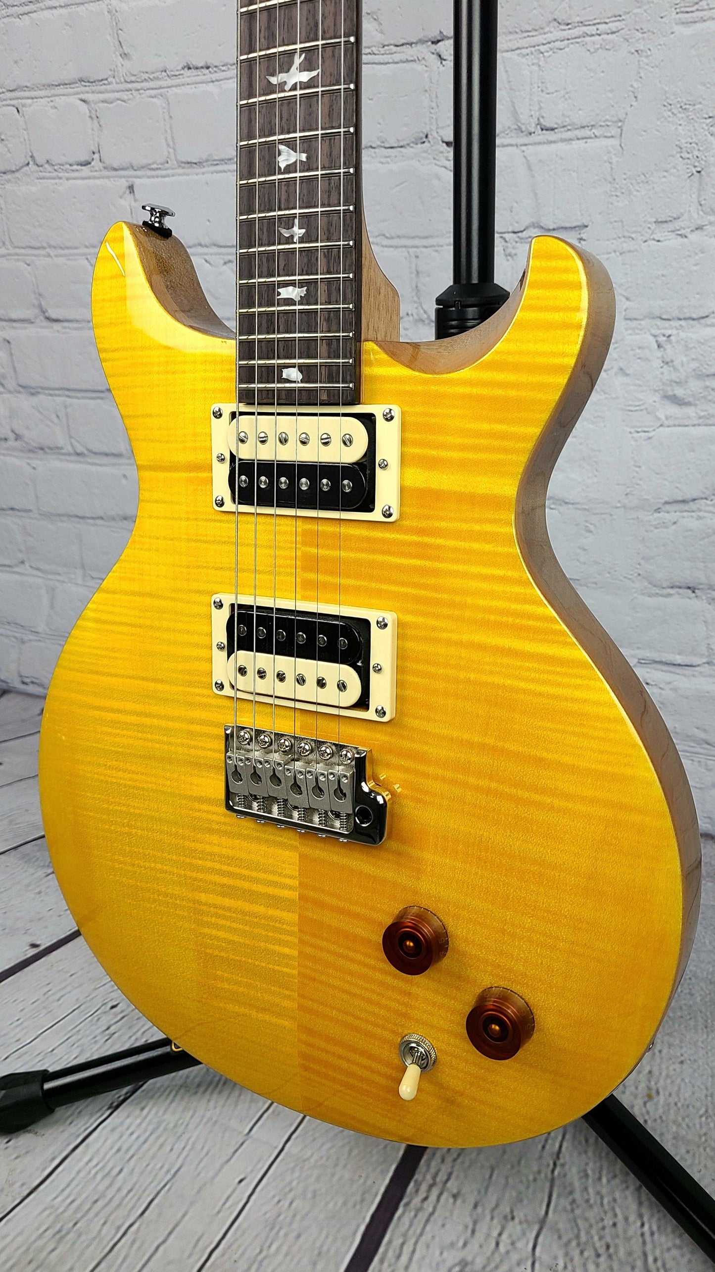 Paul Reed Smith PRS SE Santana Yellow Vintage Electric Guitar 2021 S/N CTID11281 - Guitar Brando