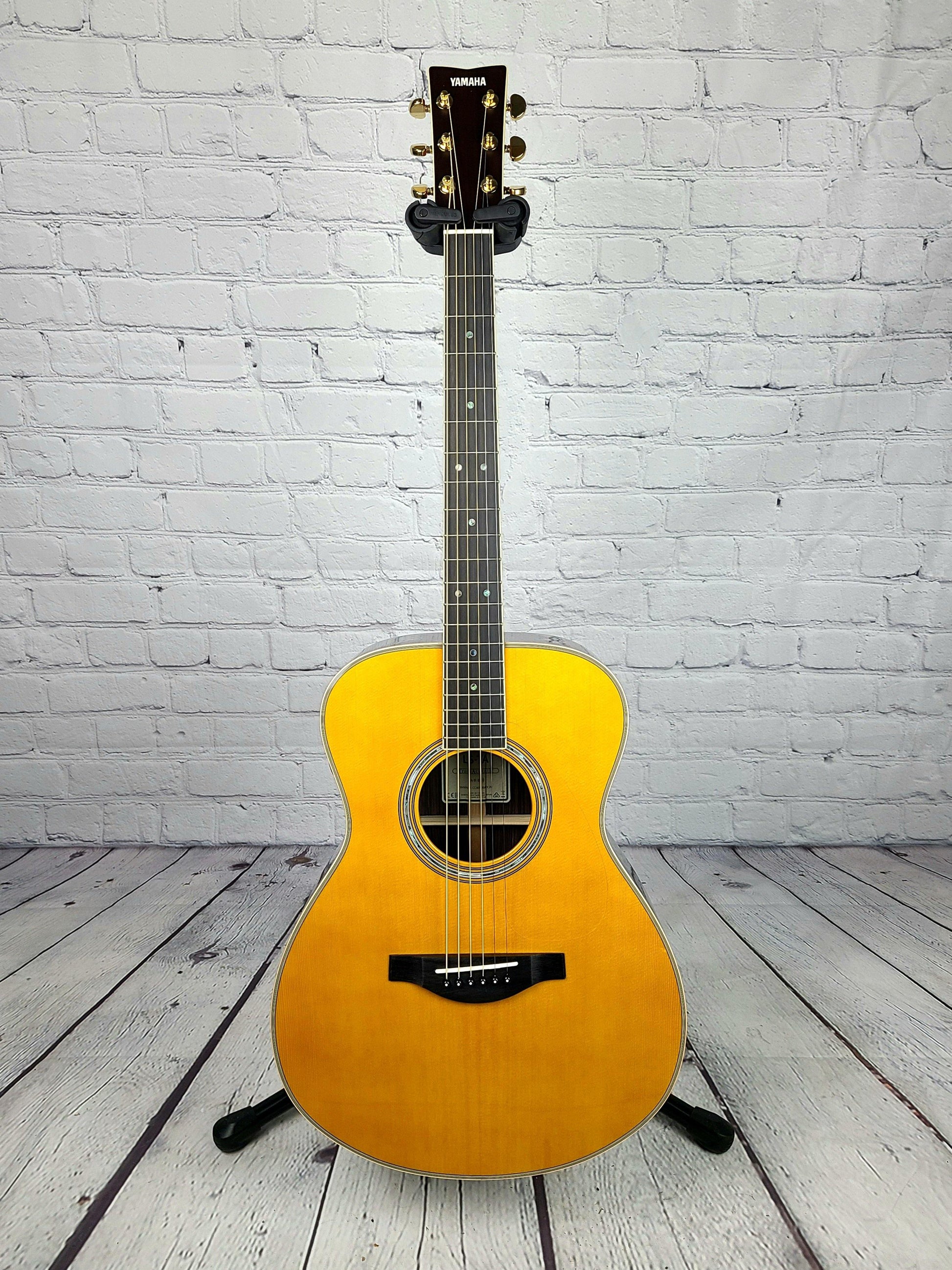 Yamaha LSTA VT TransAcoustic Concert Acoustic Guitar Vintage Tint - Guitar Brando