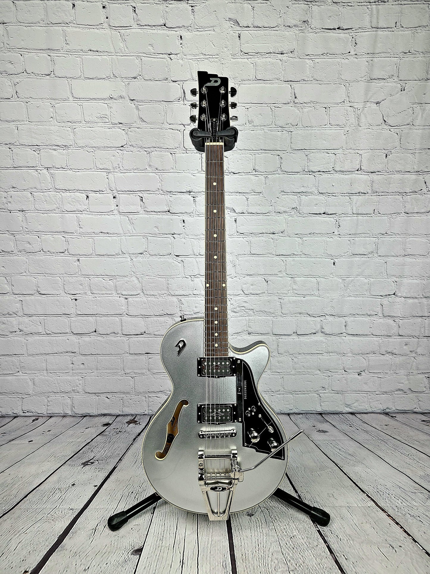 Duesenberg Guitars Starplayer TV 25th Anniversary Electric Guitar Silver Metallic - Guitar Brando