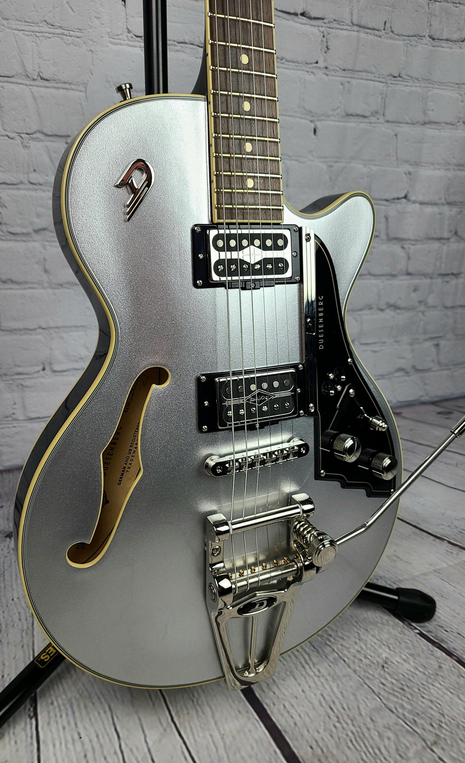 Duesenberg Guitars Starplayer TV 25th Anniversary Electric Guitar Silver Metallic - Guitar Brando