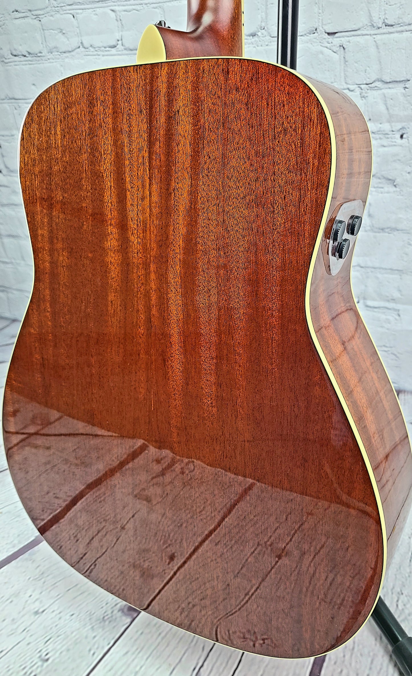 Yamaha FG-TA VT TransAcoustic Vintage Tint Electric Acoustic Guitar